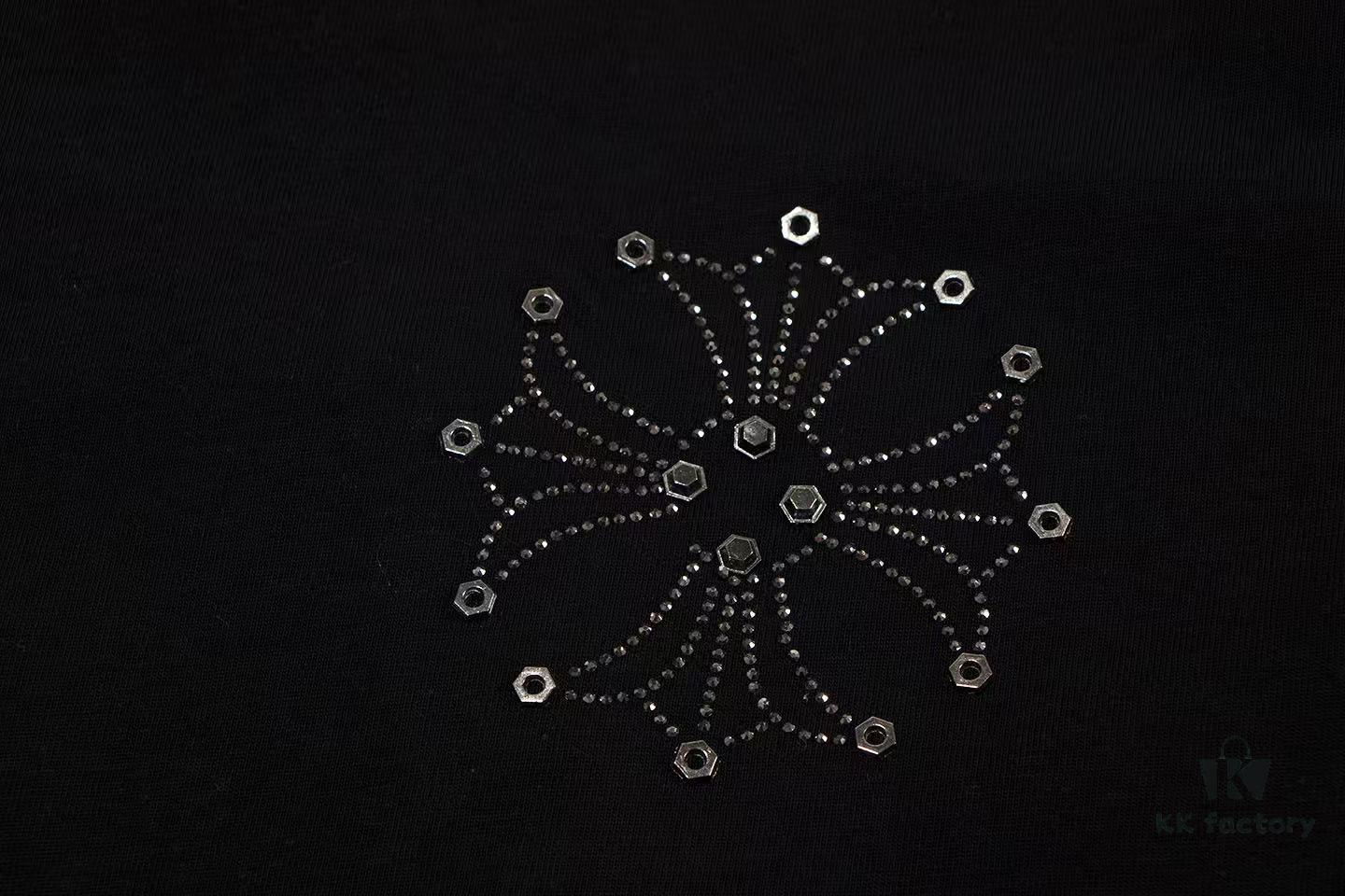 6931a403ccd8ab3d7af9846f 2025 New Croxx Heart Metal Rhinestone Embellished Short Sleeve T-Shirt