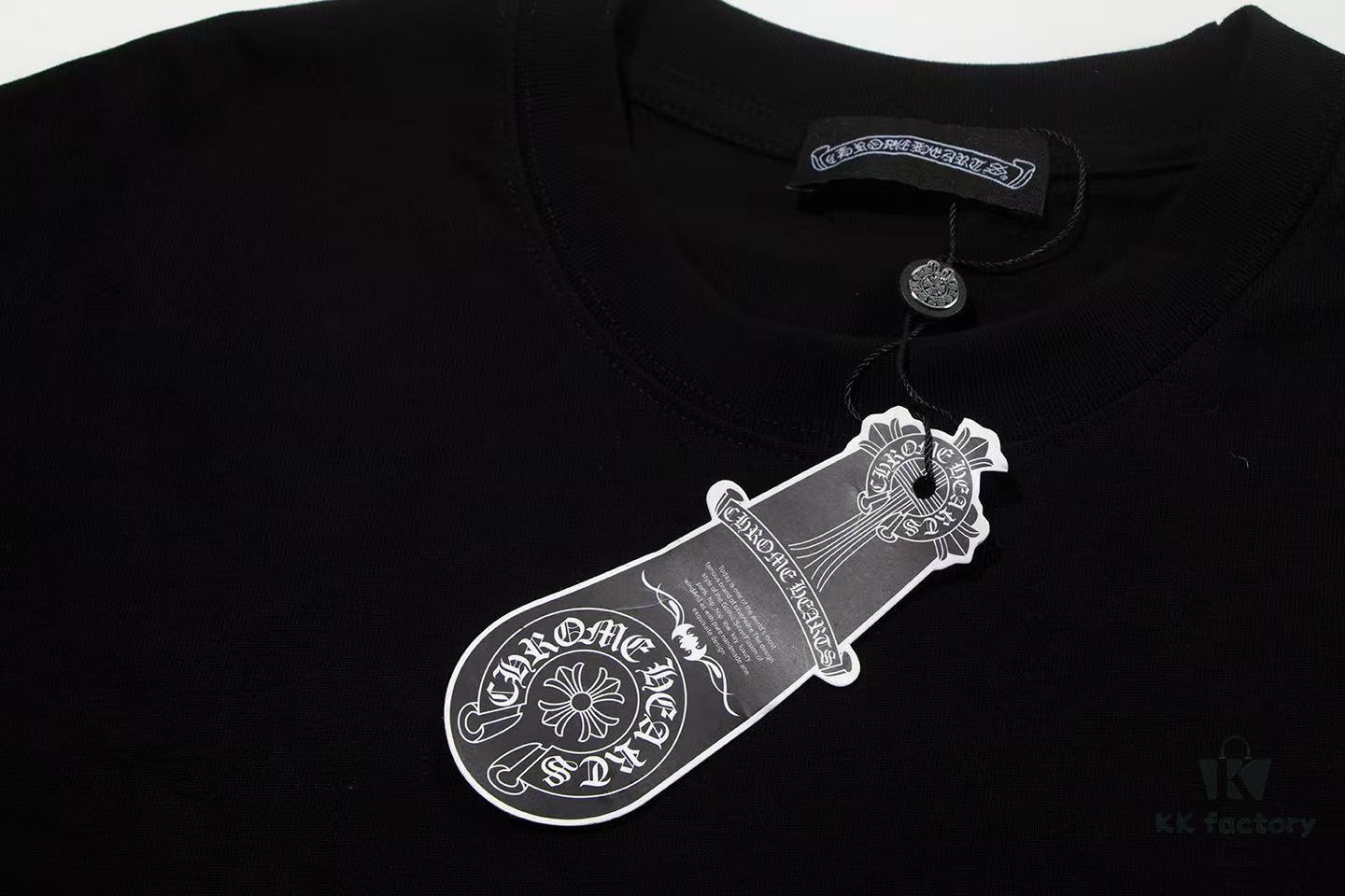 6931a403ccd8ab3d7af98473 2025 New Croxx Heart Metal Rhinestone Embellished Short Sleeve T-Shirt