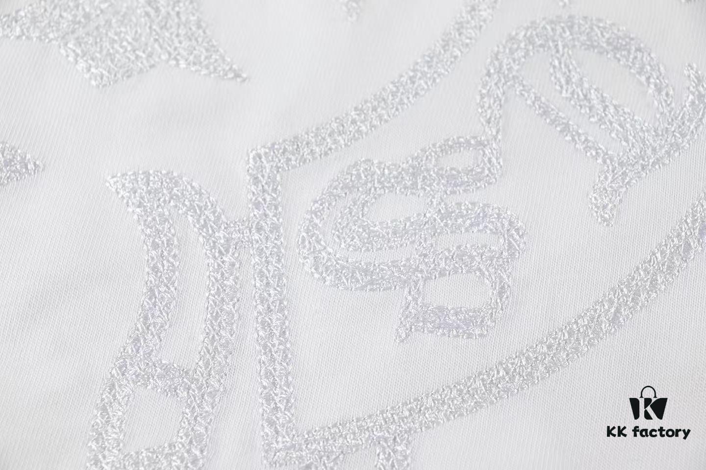6931a404ccd8ab3d7af98480 2025 New Crocodile Heart Embroidered Short Sleeve T-Shirt