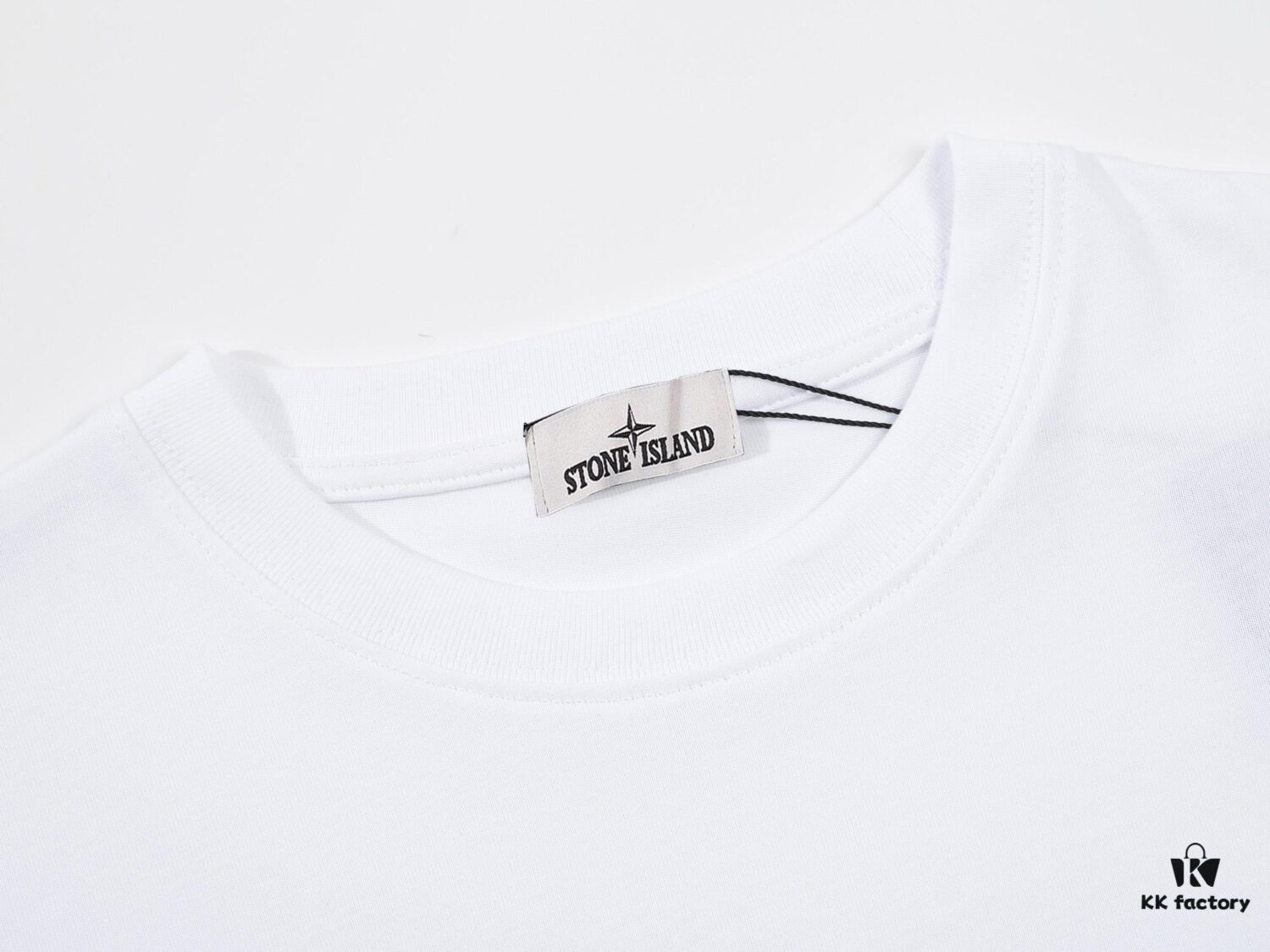 6931a414ccd8ab3d7af9858f Stone Island Short Sleeve T-Shirt