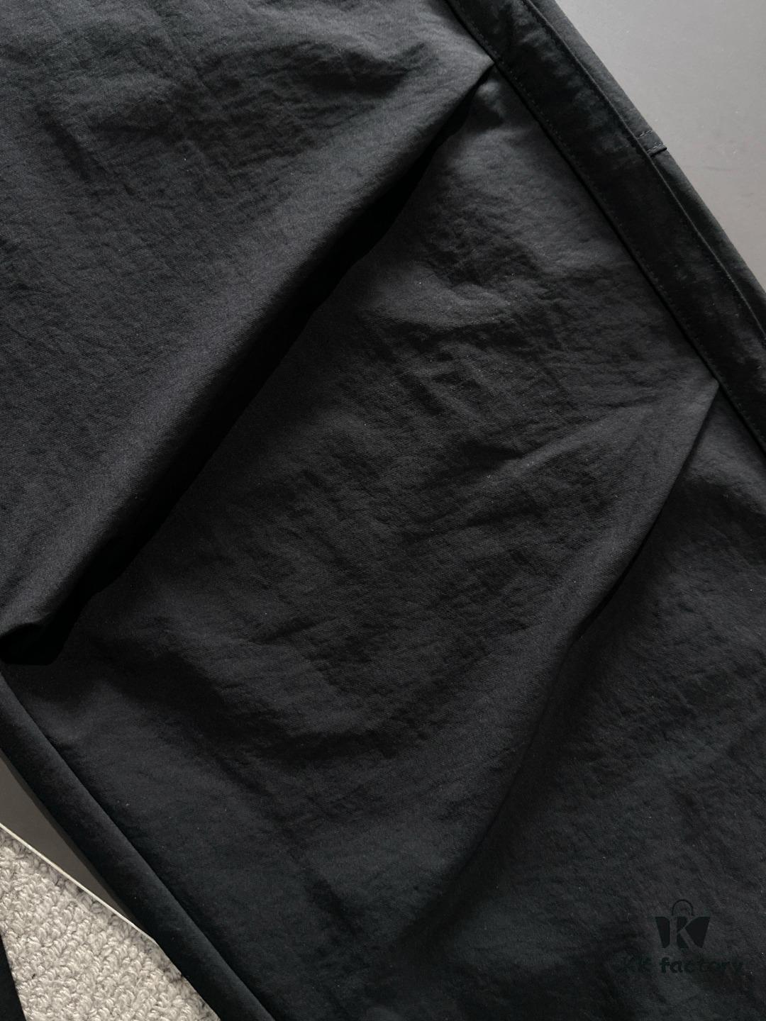 6931a425ccd8ab3d7af98686 Stone Island 2025 Spring/Summer New Elastic Waist Casual Pants, Lightweight Custom Fabric, Breathable and Comfortable, Exquisite Details, Premium Design Concept, Soft and Smooth Texture, Smart Casual Cut with Excellent Fit