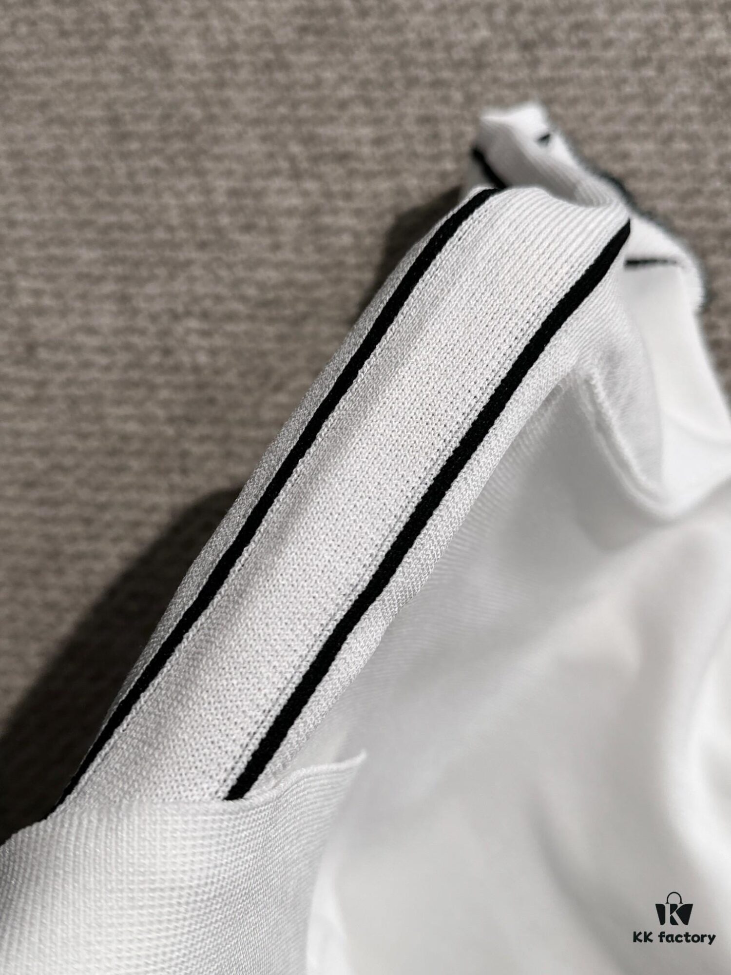 6931a428ccd8ab3d7af986b4 High-Quality Stone Island 2025 Spring/Summer New Men's Lapel Short-Sleeve T-Shirt