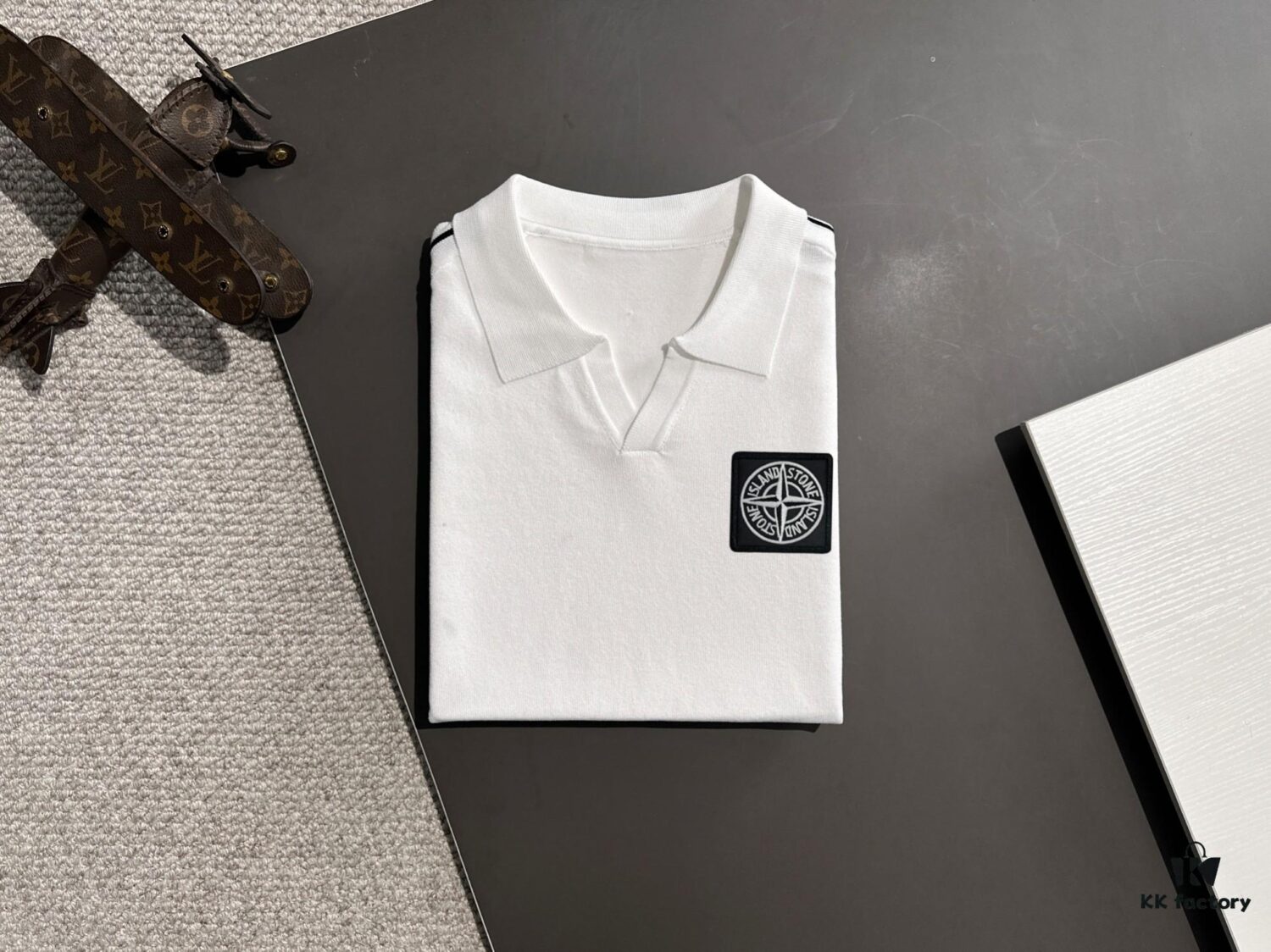 6931a428ccd8ab3d7af986b7 High-Quality Stone Island 2025 Spring/Summer New Men's Lapel Short-Sleeve T-Shirt