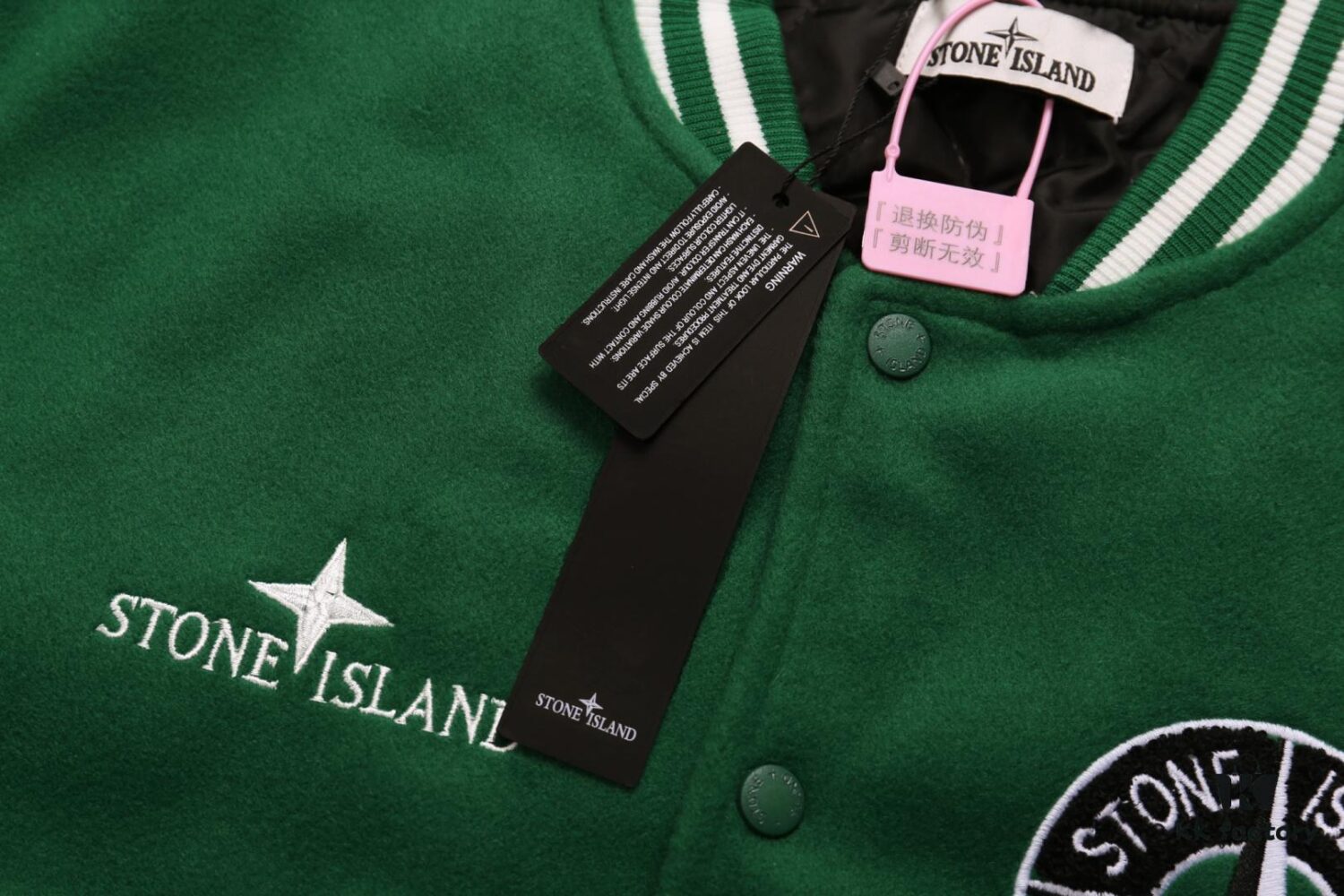 6931a42bccd8ab3d7af986f6 Stone Island 24FW Premium Leather-Patched Baseball Jacket with Embroidered Logo