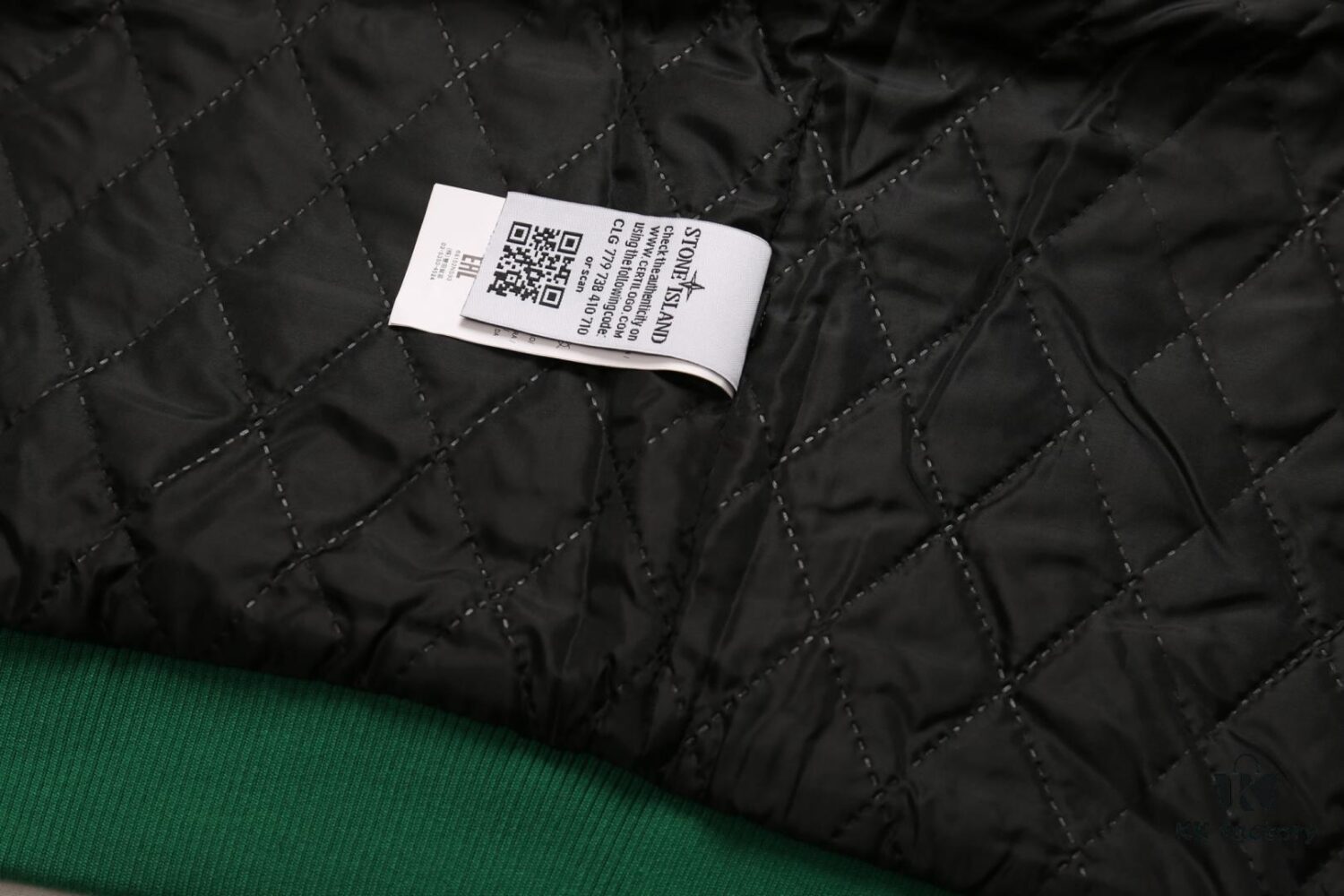 6931a42bccd8ab3d7af986f7 Stone Island 24FW Premium Leather-Patched Baseball Jacket with Embroidered Logo