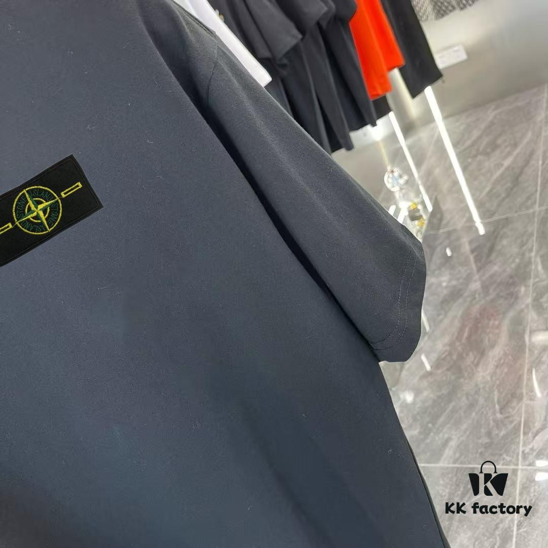 6931a42eccd8ab3d7af98724 Stone Island 2025 Spring Collection Short Sleeve T-Shirt with Hand-Customized Chest Logo, 100% Cotton Premium Fabric, 260g Same-Batch Dyed Material, OS Drop-Shoulder Fit
