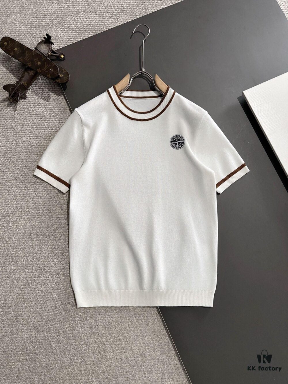 6931a431ccd8ab3d7af98747 High-Quality Stone Island 2025 Spring/Summer New Men's Round Neck Short-Sleeve T-Shirt