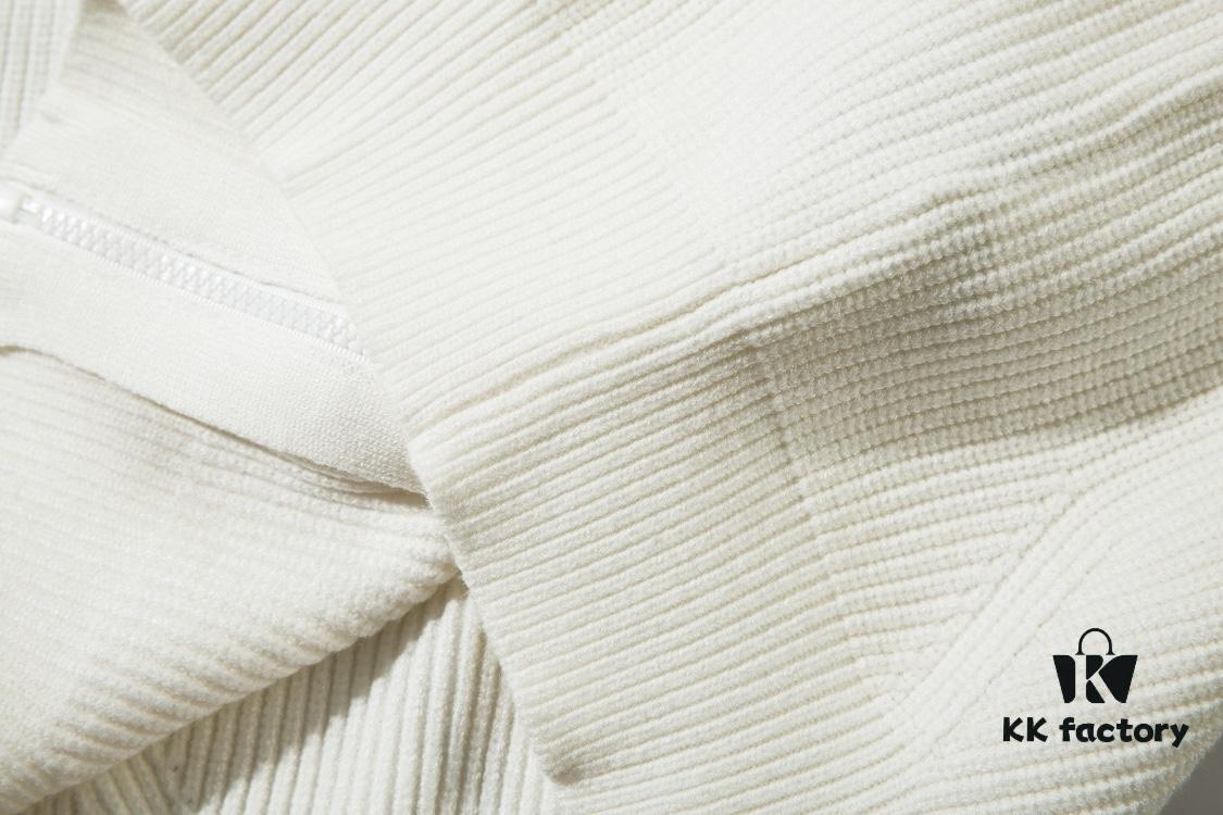 6931a433ccd8ab3d7af98779 908# STONE ISLAND Knit Zip-Front Stand Collar Sweater. Black, White, Gray