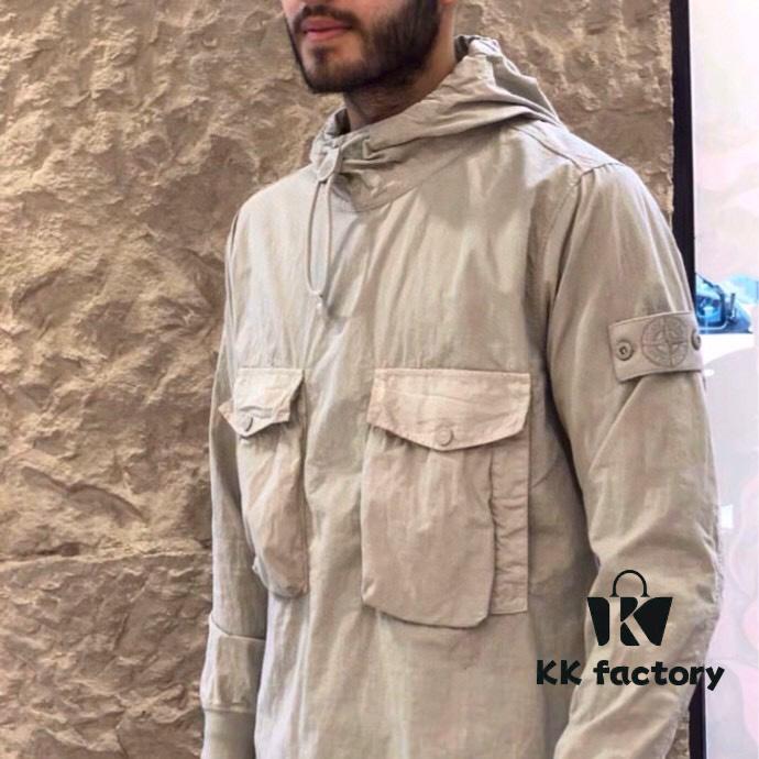 6931a456ccd8ab3d7af98a04 STONE ISLAND Ghost Series Pocket Hoodie Jacket