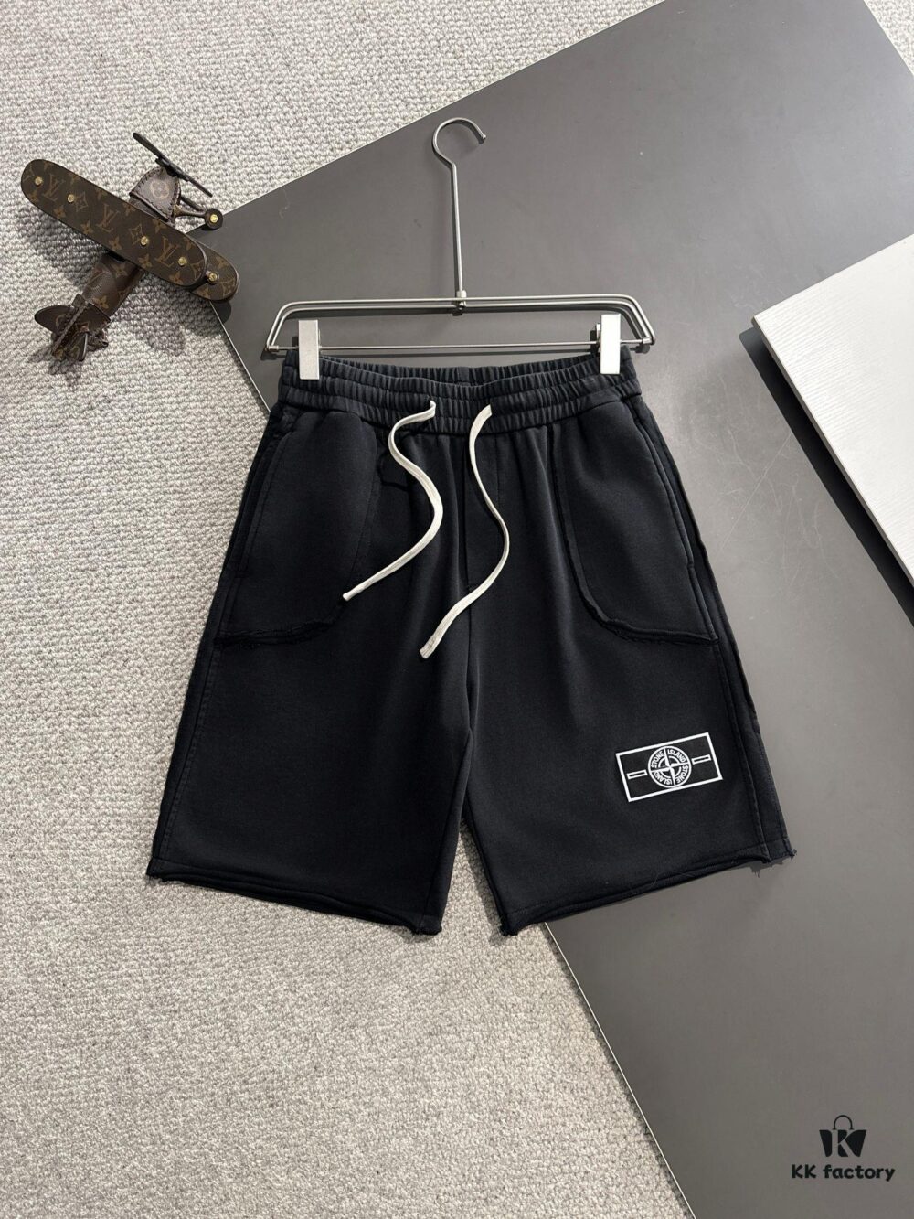6931a464ccd8ab3d7af98b07 High-End Stone Island 2025 Spring/Summer New Casual Drawstring Shorts, Premium Counter Custom Fabric, Breathable and Comfortable, Exquisite Details, Brand Design Concept, Soft and Smooth Touch, Excellent Fit and Tailoring