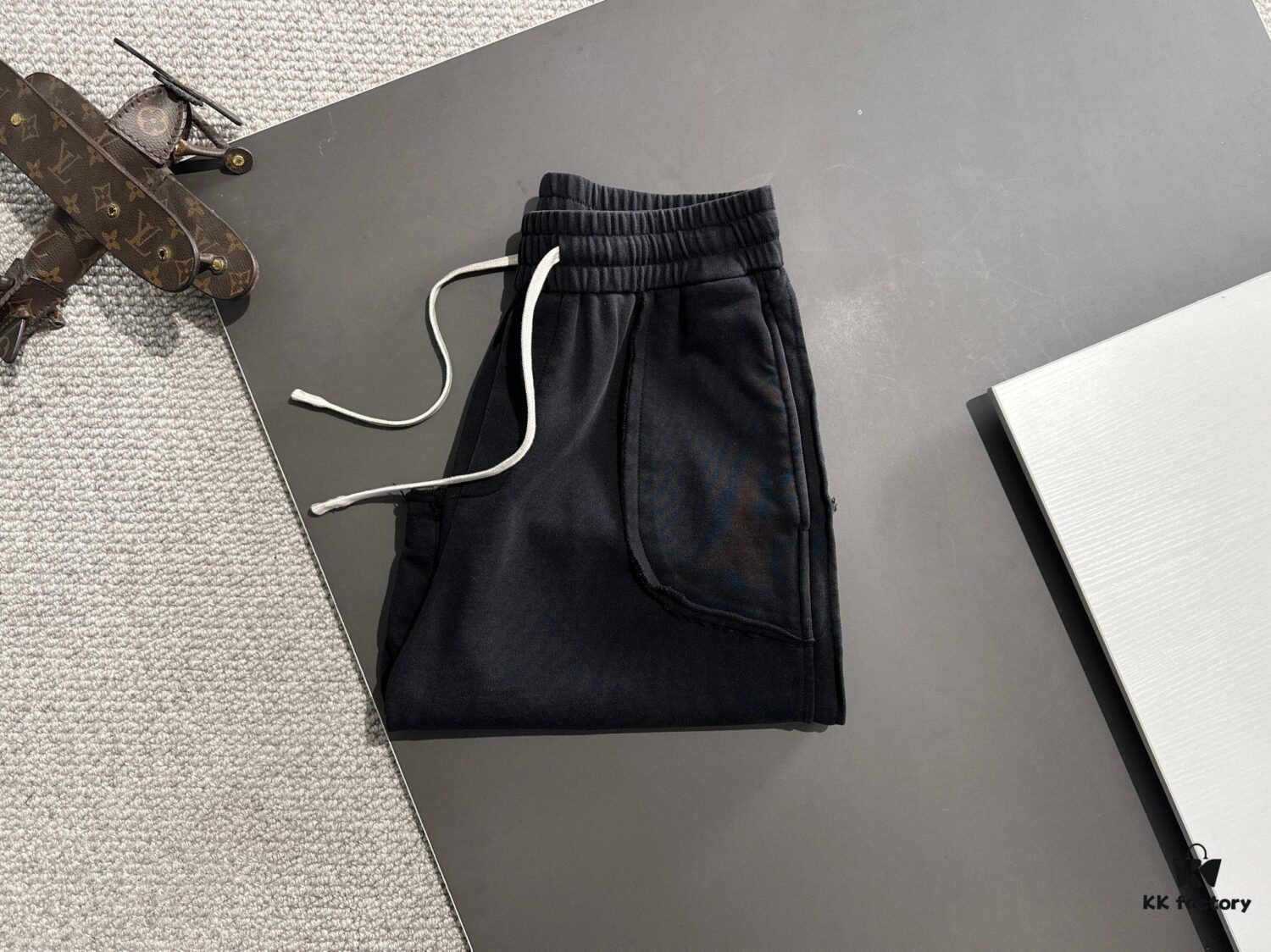 6931a464ccd8ab3d7af98b0e High-End Stone Island 2025 Spring/Summer New Casual Drawstring Shorts, Premium Counter Custom Fabric, Breathable and Comfortable, Exquisite Details, Brand Design Concept, Soft and Smooth Touch, Excellent Fit and Tailoring