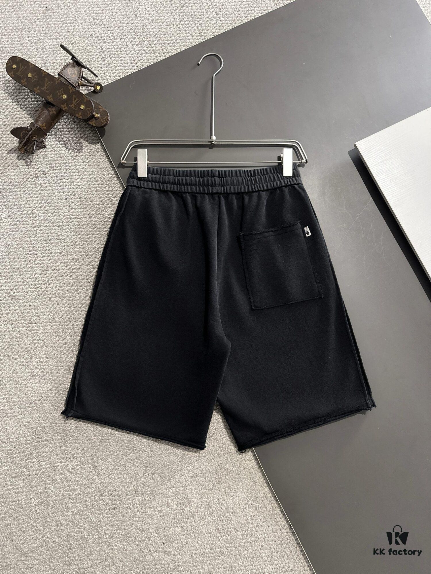 6931a464ccd8ab3d7af98b0f High-End Stone Island 2025 Spring/Summer New Casual Drawstring Shorts, Premium Counter Custom Fabric, Breathable and Comfortable, Exquisite Details, Brand Design Concept, Soft and Smooth Touch, Excellent Fit and Tailoring