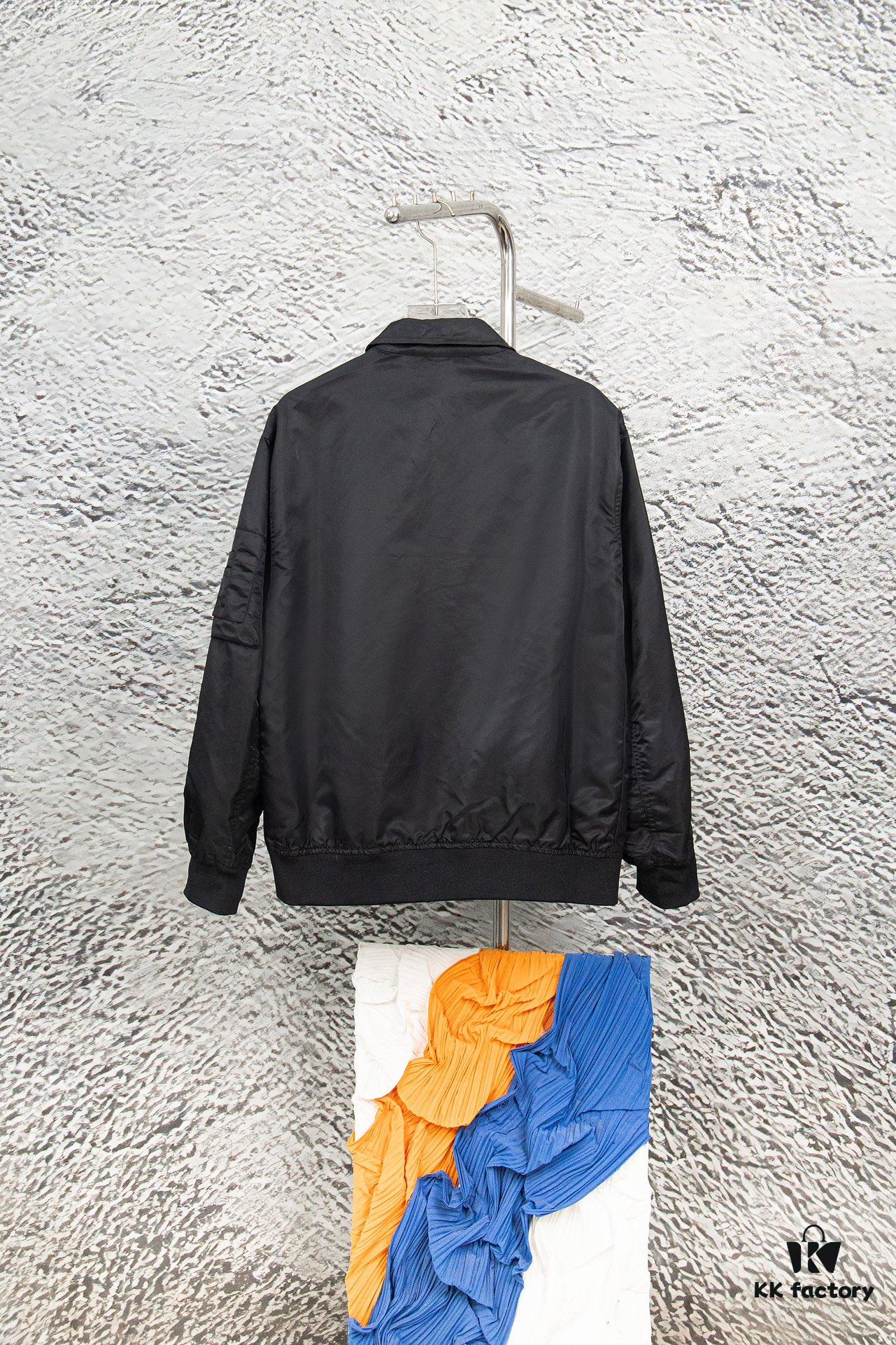 6931a468ccd8ab3d7af98b53 VALENTINO GARAVANI VLogo Signature Men's Bomber Pilot Jacket with Relaxed Shoulder and Tailored Short Fit