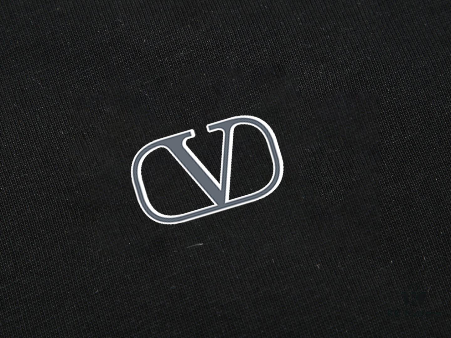 6931a471ccd8ab3d7af98c05 VALENTINO Valentino New Print Short-Sleeve T-Shirt