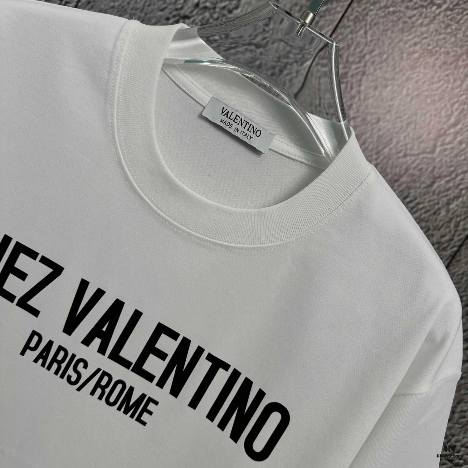 New Valentino 2025 Spring/Summer Short Sleeve T-Shirt Heavyweight Cotton Letter Logo Print