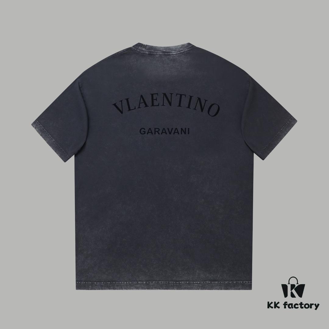6931a474ccd8ab3d7af98c2e VALENTINO Home 25SS Spring Collection New Arrival Flocked Letter Print Short Sleeve T-Shirt