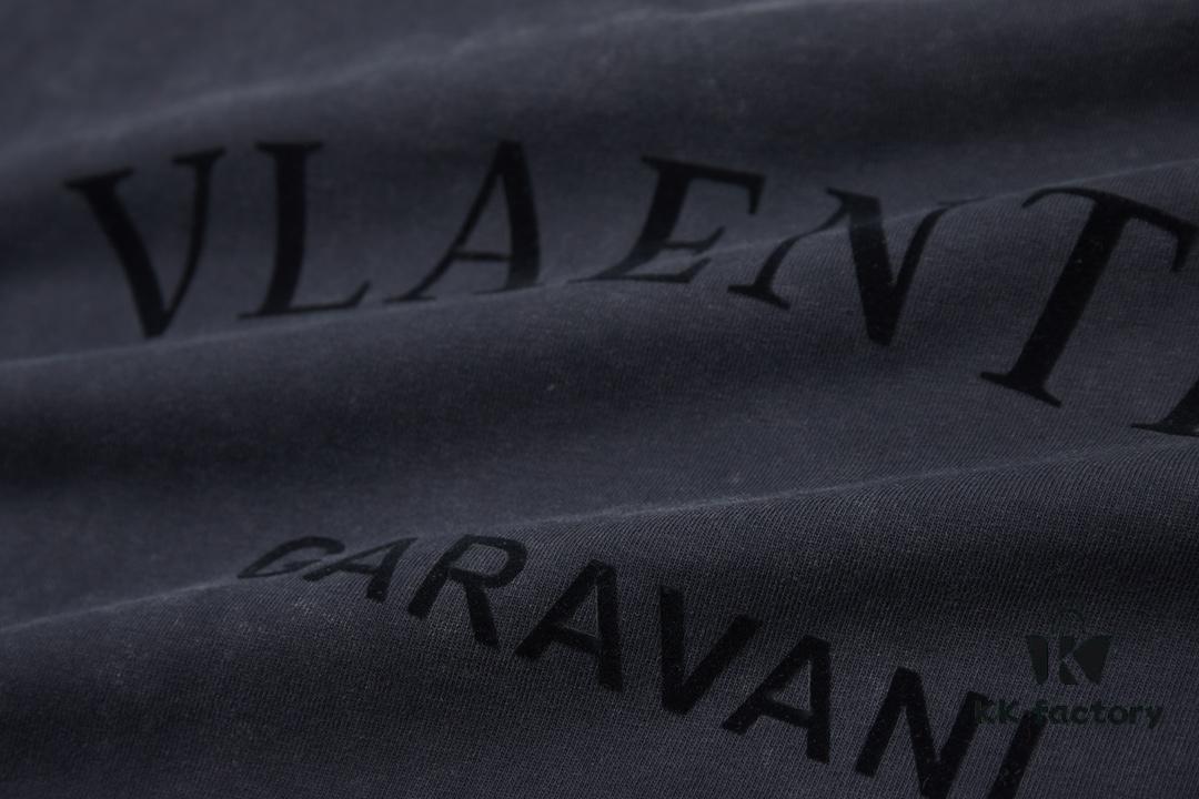 6931a474ccd8ab3d7af98c34 VALENTINO Home 25SS Spring Collection New Arrival Flocked Letter Print Short Sleeve T-Shirt