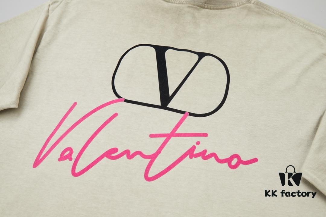 6931a475ccd8ab3d7af98c45 VALENTINO Home 25SS Spring Collection New Arrival Flocked Letter Print Short Sleeve T-Shirt
