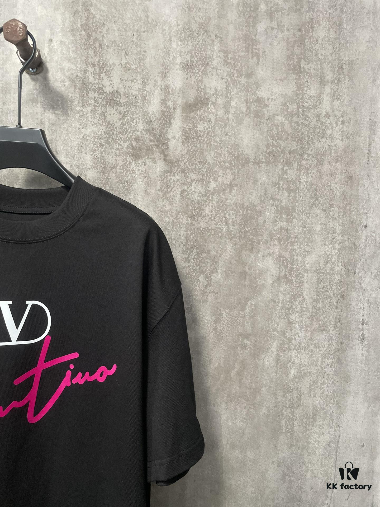 6931a478ccd8ab3d7af98c82 VALENTINO 24FW Pink Handwritten Text 3D Flocking Heavyweight Short Sleeve T-Shirt