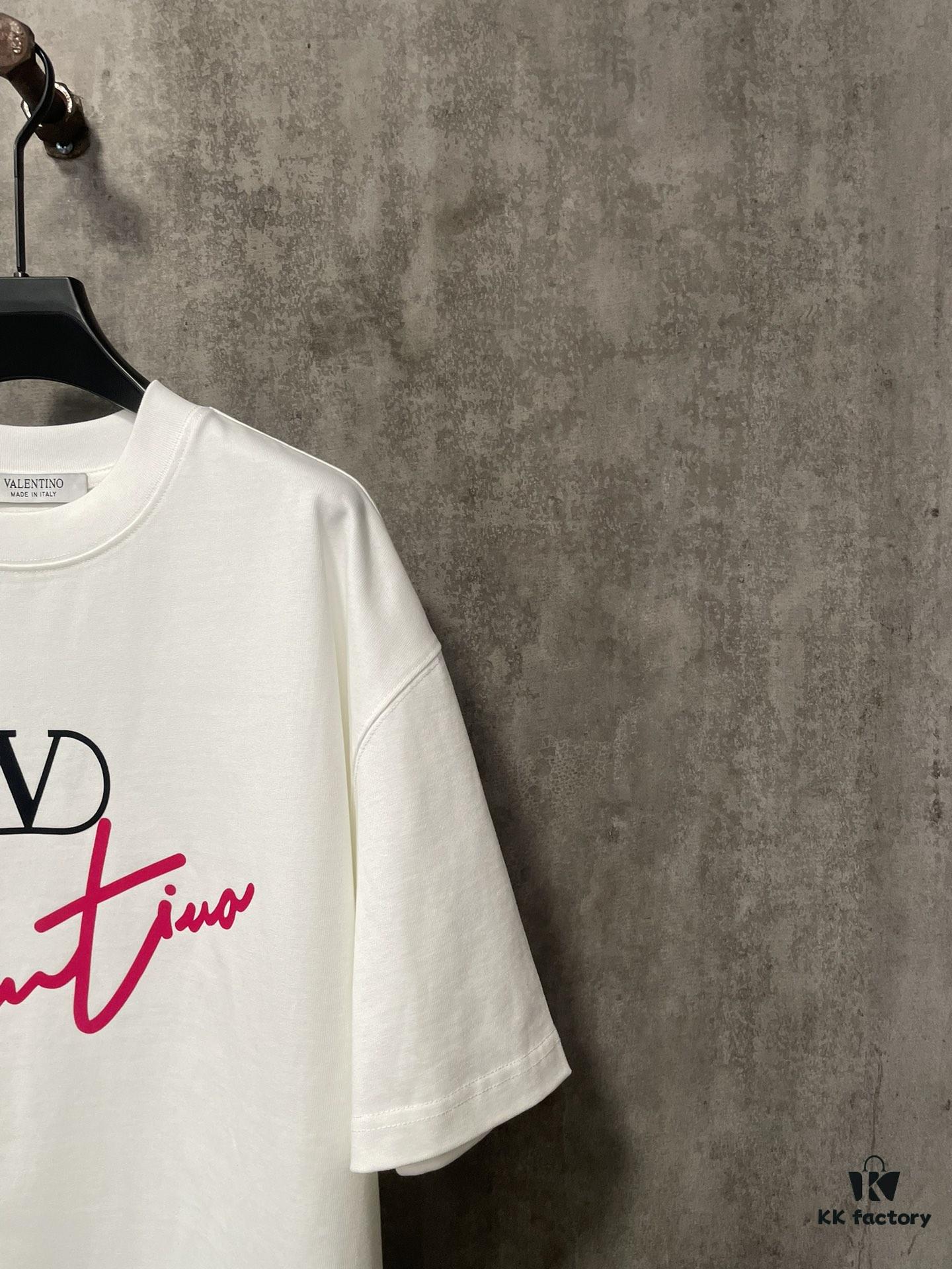 6931a479ccd8ab3d7af98c8b VALENTINO 24FW Pink 3D Flocked Lettering Heavyweight Short Sleeve T-Shirt