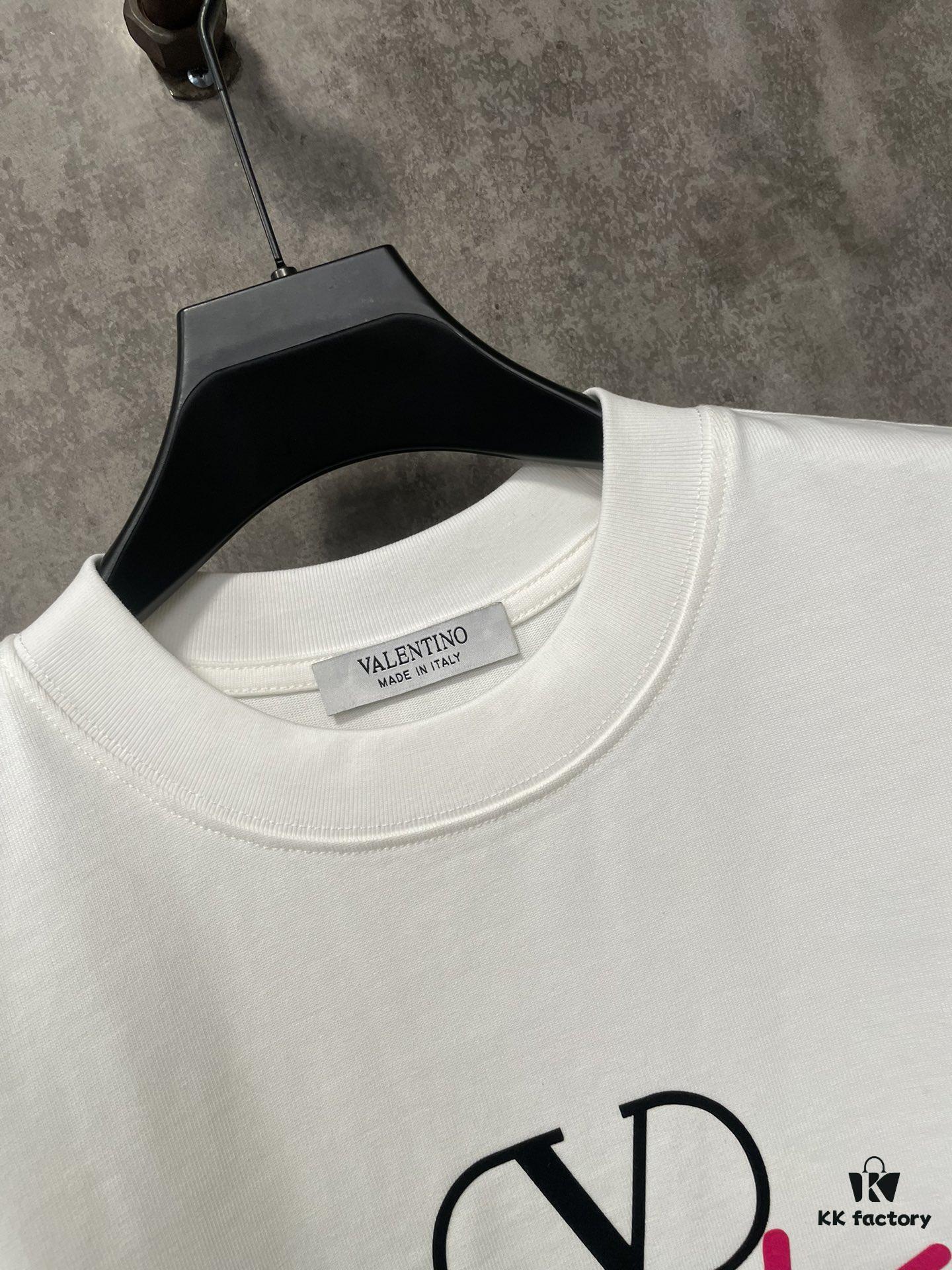 6931a479ccd8ab3d7af98c8f VALENTINO 24FW Pink 3D Flocked Lettering Heavyweight Short Sleeve T-Shirt
