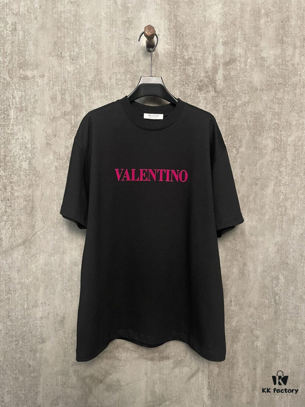 6931a479ccd8ab3d7af98c99 VALENTINO 24SS Latest Collection Flocked Logo Heavyweight Short Sleeve T-Shirt