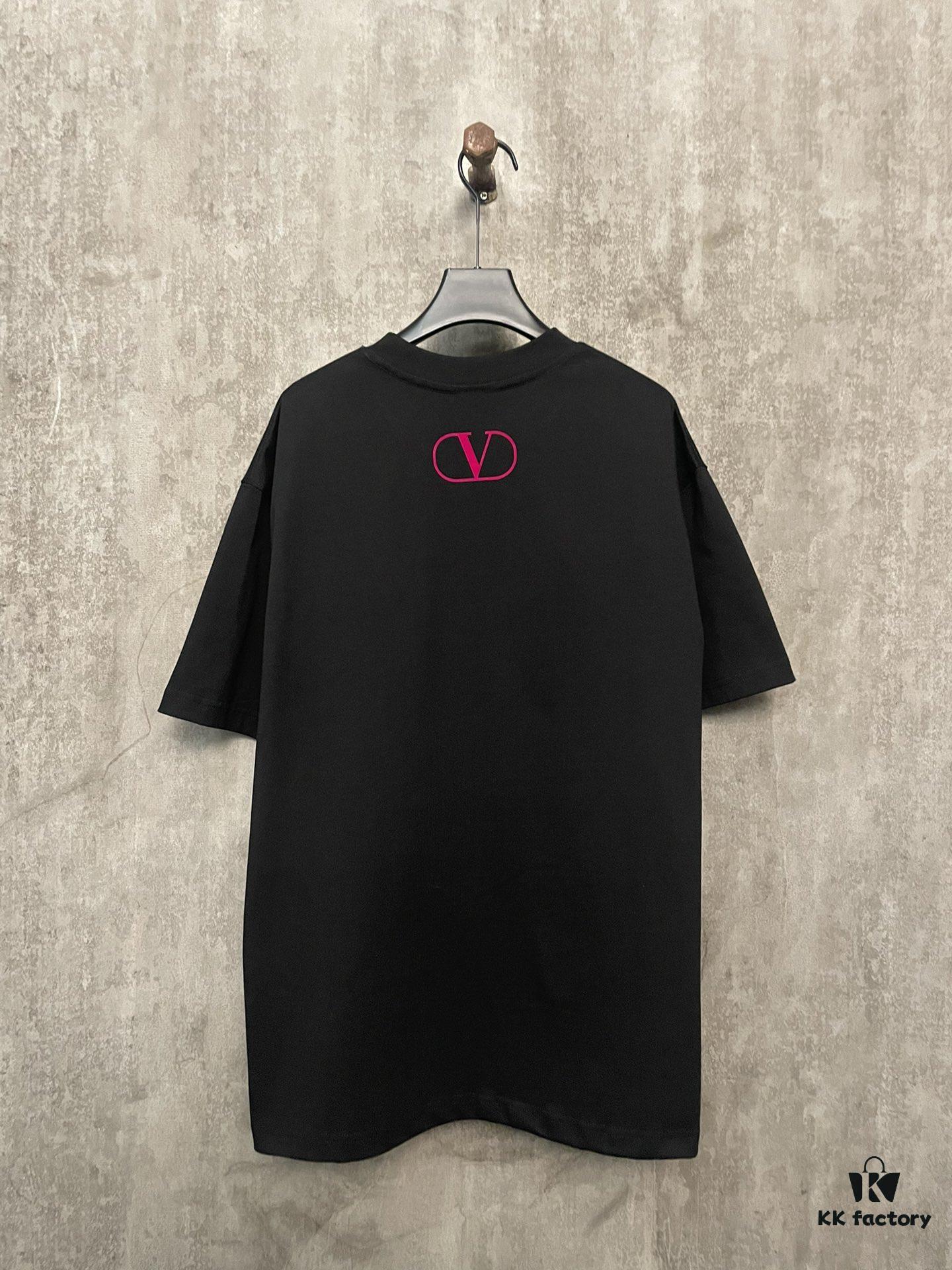 6931a47accd8ab3d7af98c9a VALENTINO 24SS Latest Collection Flocked Logo Heavyweight Short Sleeve T-Shirt
