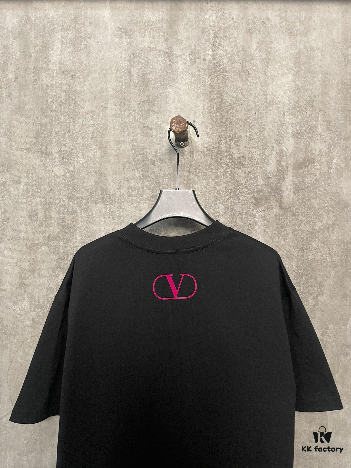 6931a47accd8ab3d7af98c9e VALENTINO 24SS Latest Collection Flocked Logo Heavyweight Short Sleeve T-Shirt