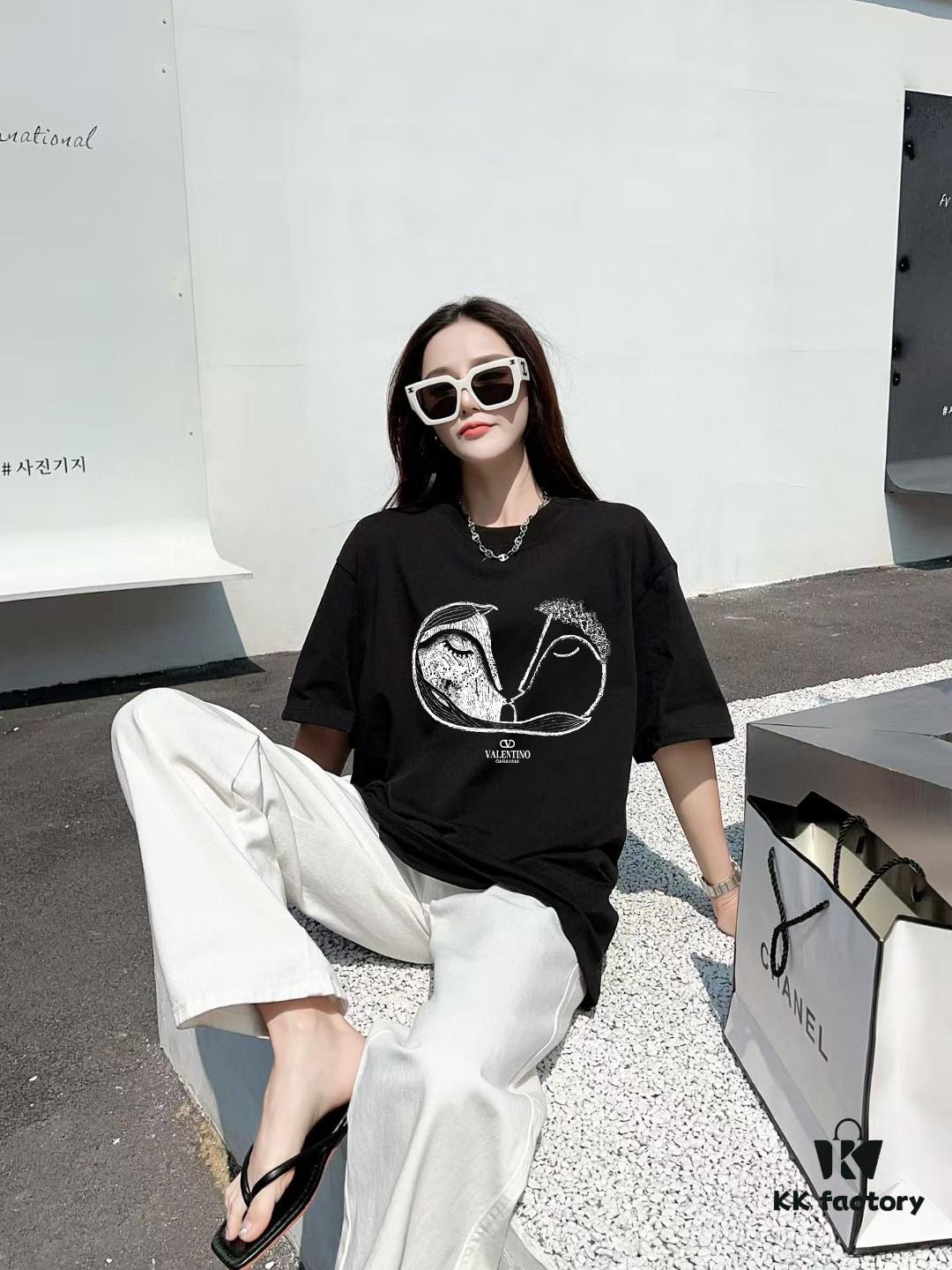 VALENTINO Men's and Women's Short Sleeve T-Shirt with Letter Logo Print, 2024FW Collection, Premium 26s Double Yarn 300g Fabric