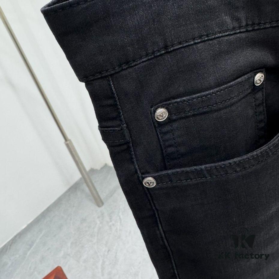 6931a481ccd8ab3d7af98cf5 2025 Spring/Summer European Boutique New Arrival Premium Replica-Level Overseas Trade Order Source Top-Quality Original Order High-End Men's Fashion Slim-Fit Slight Straight Leg Denim Jeans