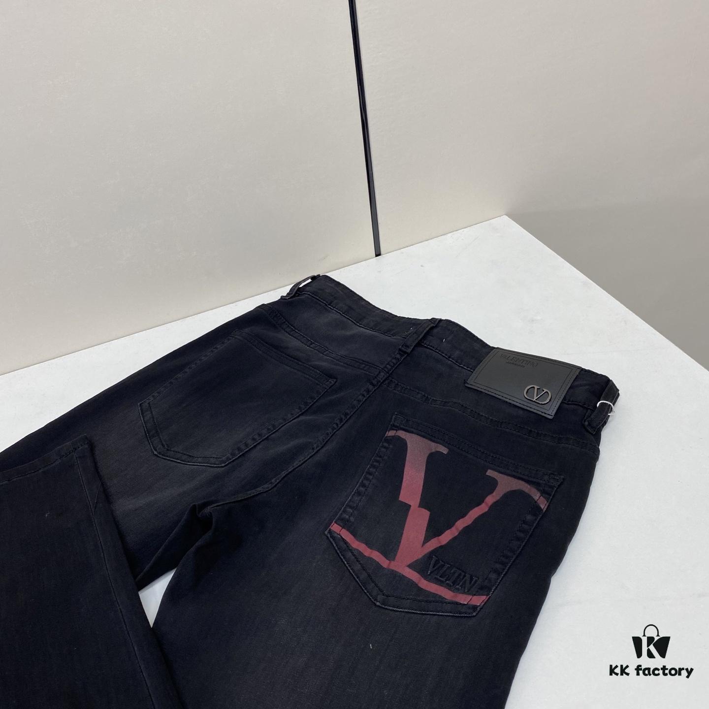 6931a481ccd8ab3d7af98cf7 2025 Spring Summer European Cabinet New Arrival Super A-Level Overseas Trade Order Source Top Original High-End Men's Fashion Slim-Fit Slight Straight Denim Jeans 528-42