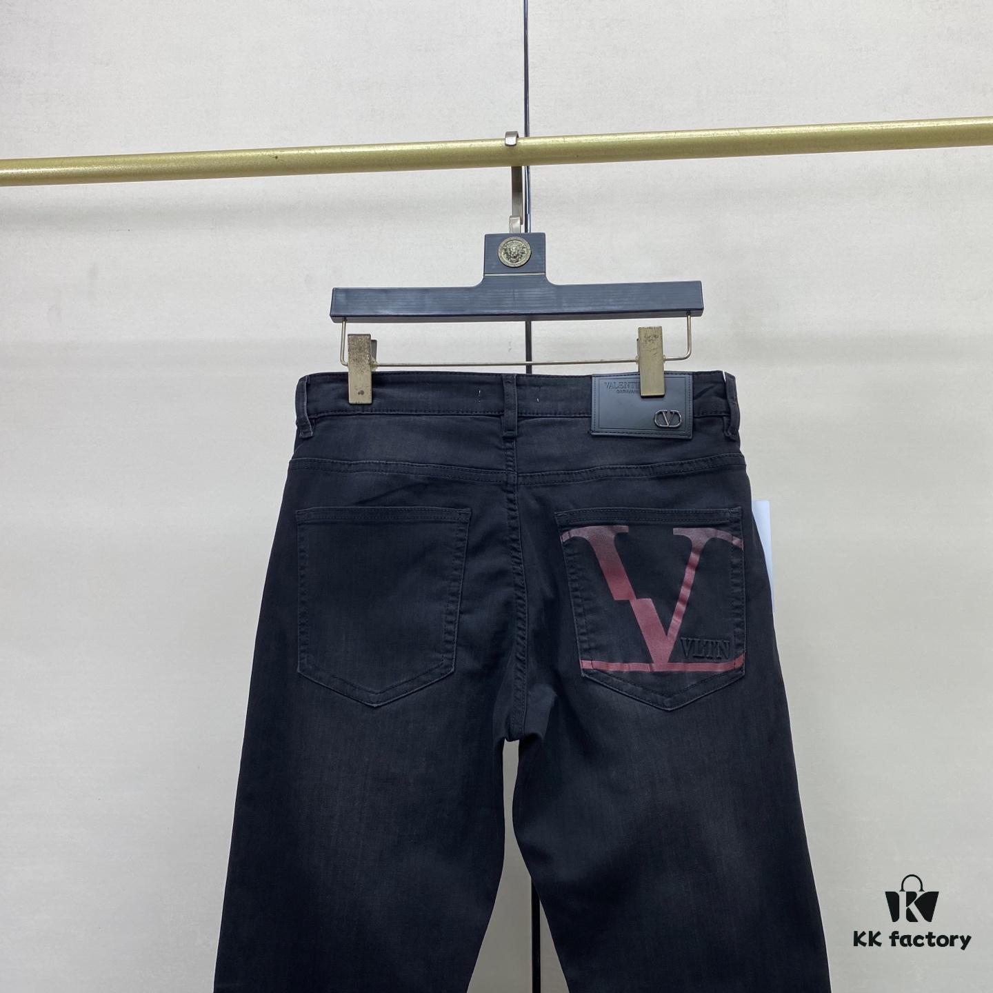 6931a481ccd8ab3d7af98cfa 2025 Spring Summer European Cabinet New Arrival Super A-Level Overseas Trade Order Source Top Original High-End Men's Fashion Slim-Fit Slight Straight Denim Jeans 528-42