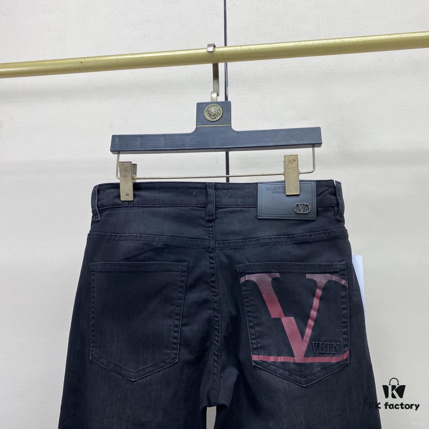 6931a481ccd8ab3d7af98cfb 2025 Spring Summer European Cabinet New Arrival Super A-Level Overseas Trade Order Source Top Original High-End Men's Fashion Slim-Fit Slight Straight Denim Jeans 528-42