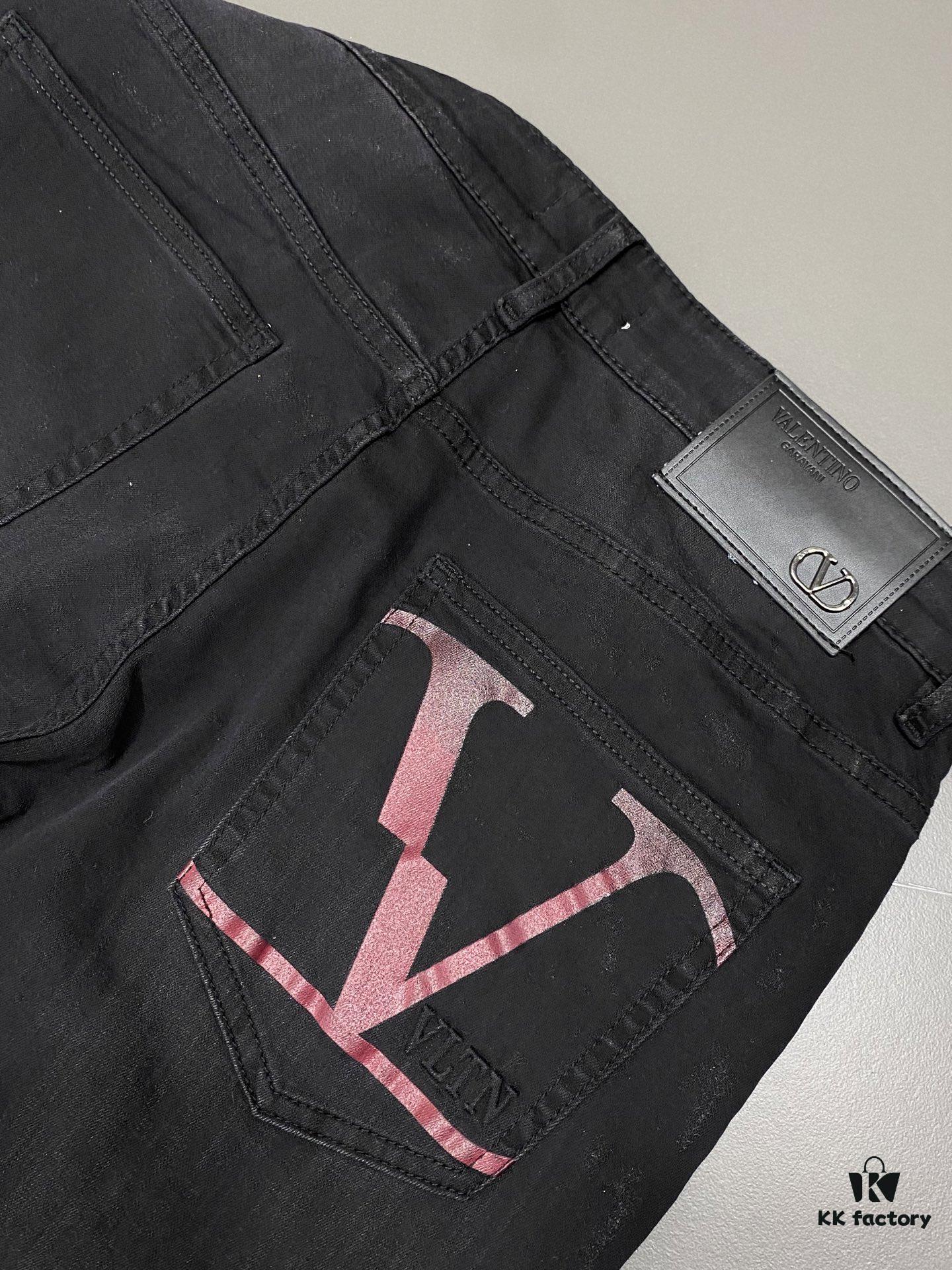 6931a482ccd8ab3d7af98d07 VALENTINO Valentino Exclusive New Arrival Casual Jeans - High-End Version