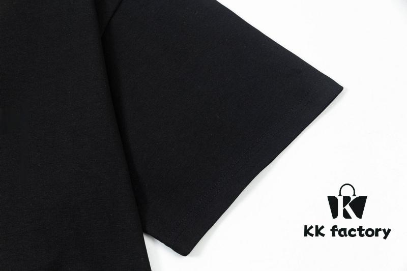 6931a482ccd8ab3d7af98d0d Valentino Unisex Casual Short-Sleeve T-Shirt with Signature Logo Print