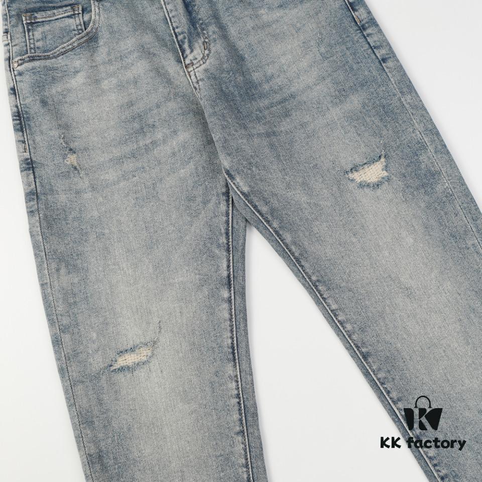 6931a486ccd8ab3d7af98d40 Valentino VL 2024 Official Website High-End New Arrival Bull Denim Jeans, 100% Original Order, Stylish and Versatile Must-Have for Men