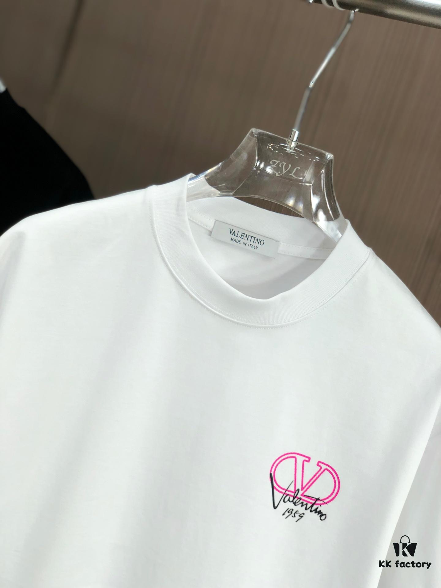 6931a488ccd8ab3d7af98d63 Valentino 2025 Spring/Summer New Arrival Round Neck Short Sleeve T-Shirt with Color-Lifted 3D Thick-Print Technology, Heavyweight 320g Double-Yarn Combed Cotton Fabric, Slightly Loose Unisex Fit