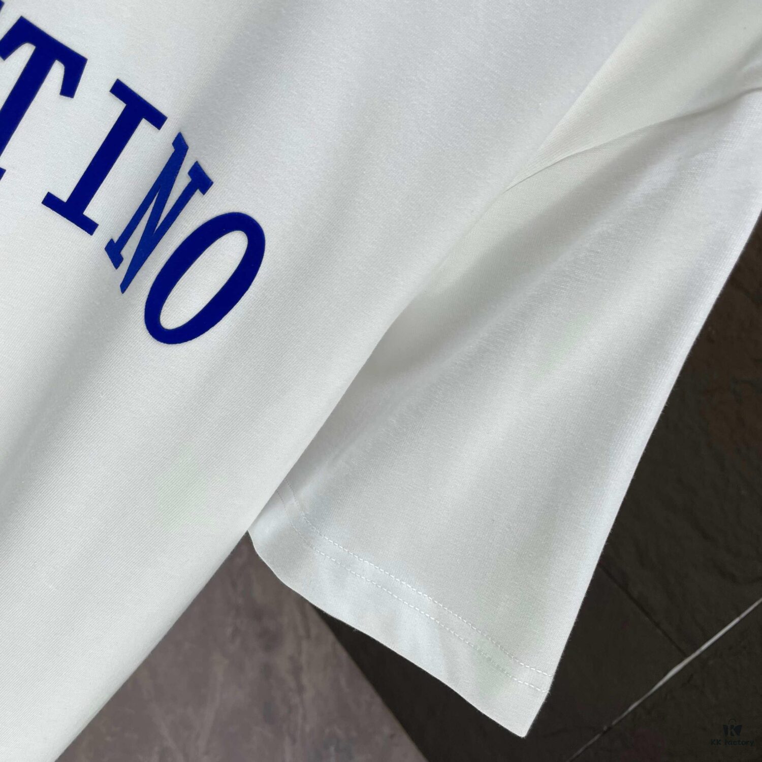 6931a488ccd8ab3d7af98d6d VALENTINO 2025 Spring Summer New Arrival Short Sleeve T-Shirt Heavyweight Cotton Flocked Logo