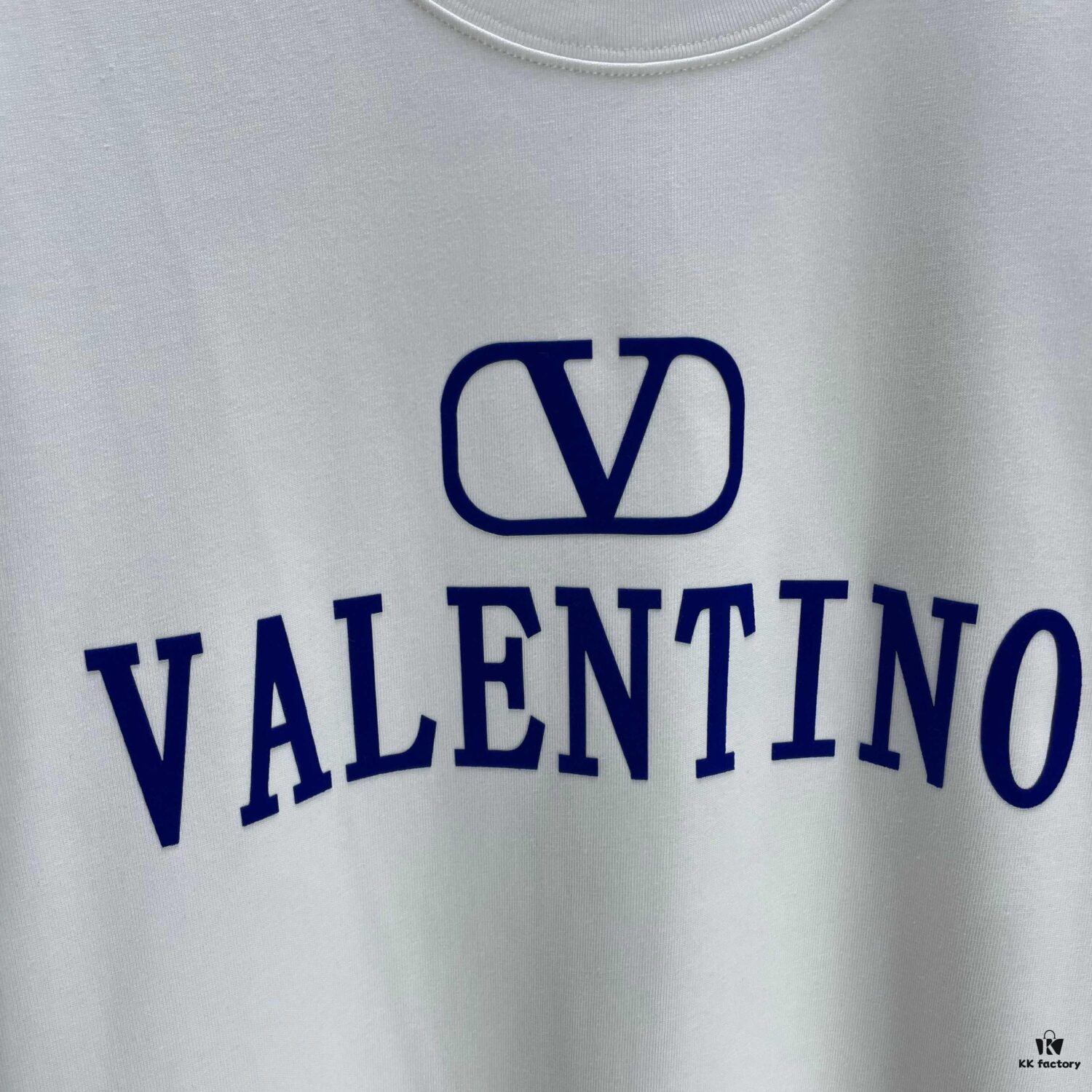 6931a488ccd8ab3d7af98d6e VALENTINO 2025 Spring Summer New Arrival Short Sleeve T-Shirt Heavyweight Cotton Flocked Logo