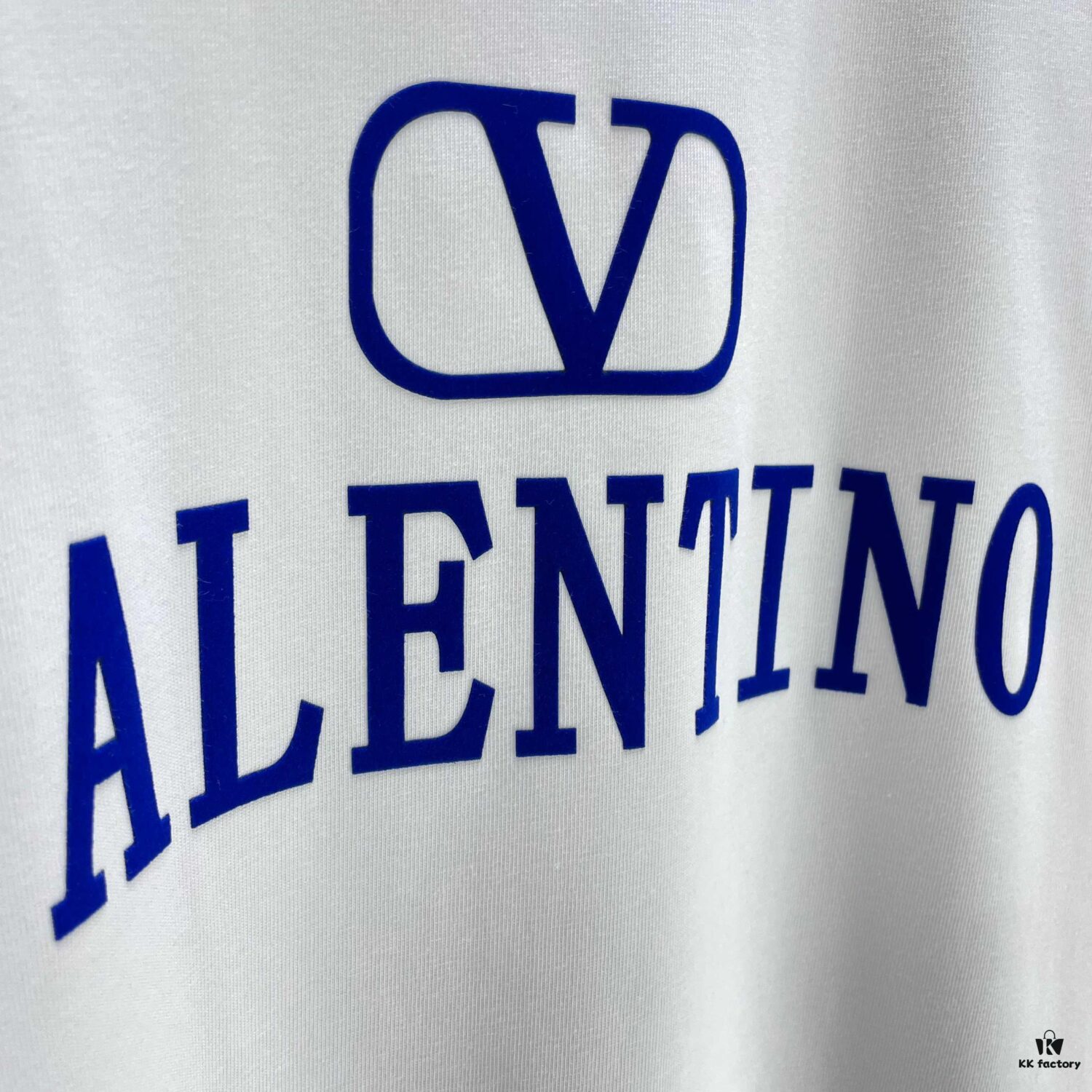 6931a488ccd8ab3d7af98d6f VALENTINO 2025 Spring Summer New Arrival Short Sleeve T-Shirt Heavyweight Cotton Flocked Logo