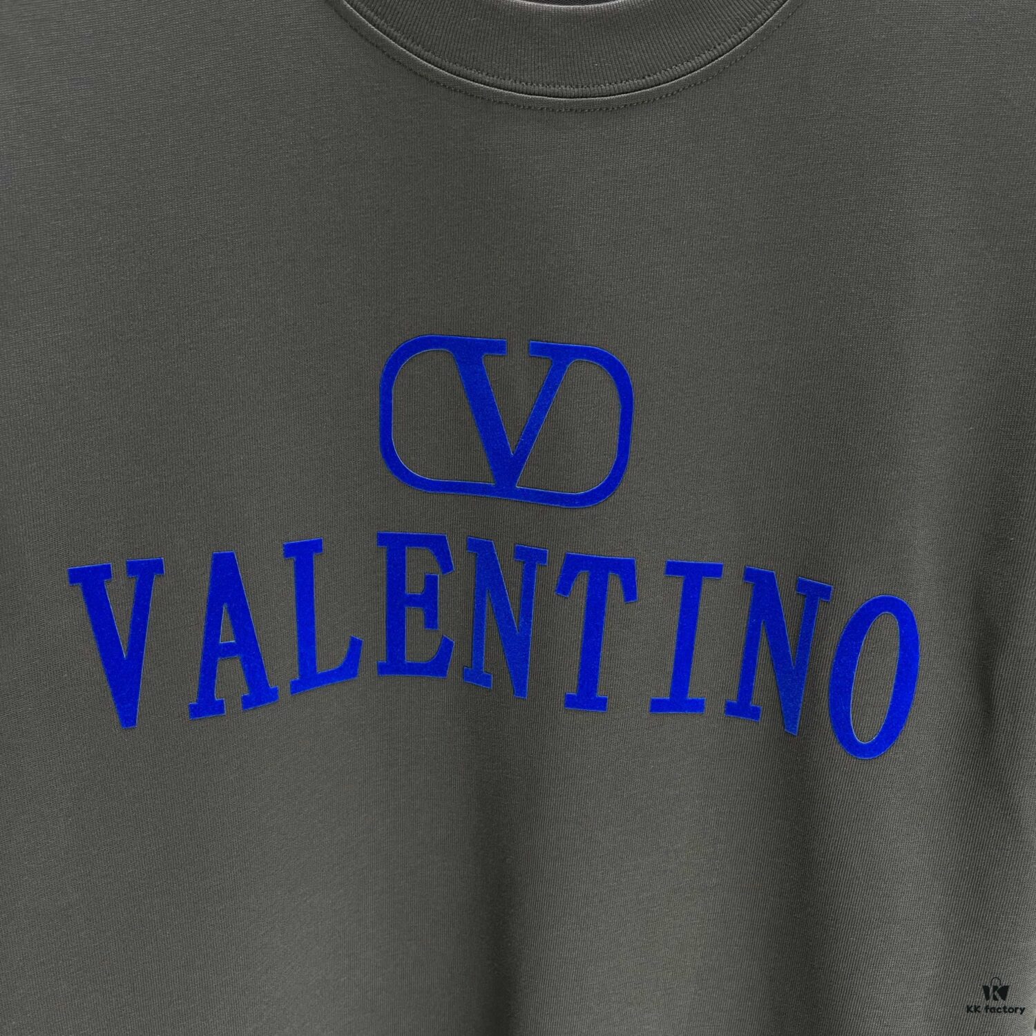 6931a489ccd8ab3d7af98d77 VALENTINO 2025 Spring Summer New Arrival Short Sleeve T-Shirt Heavyweight Cotton Flocked Logo