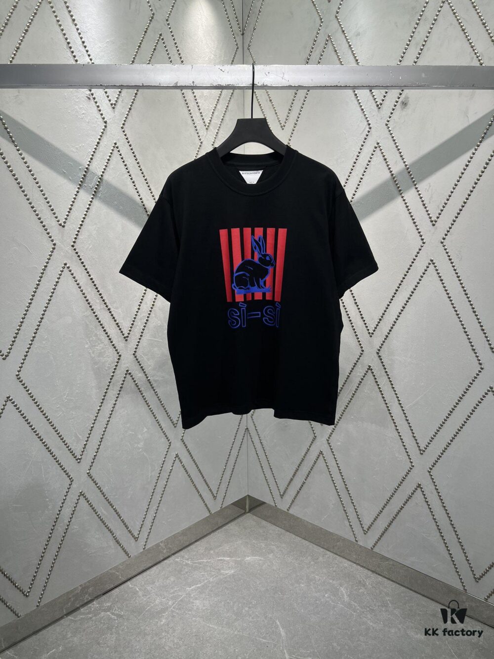 6931a489ccd8ab3d7af98d7c BV 25SS New Arrival Tech Cotton Knit Blend T-Shirt with Rabbit Art Print Unisex