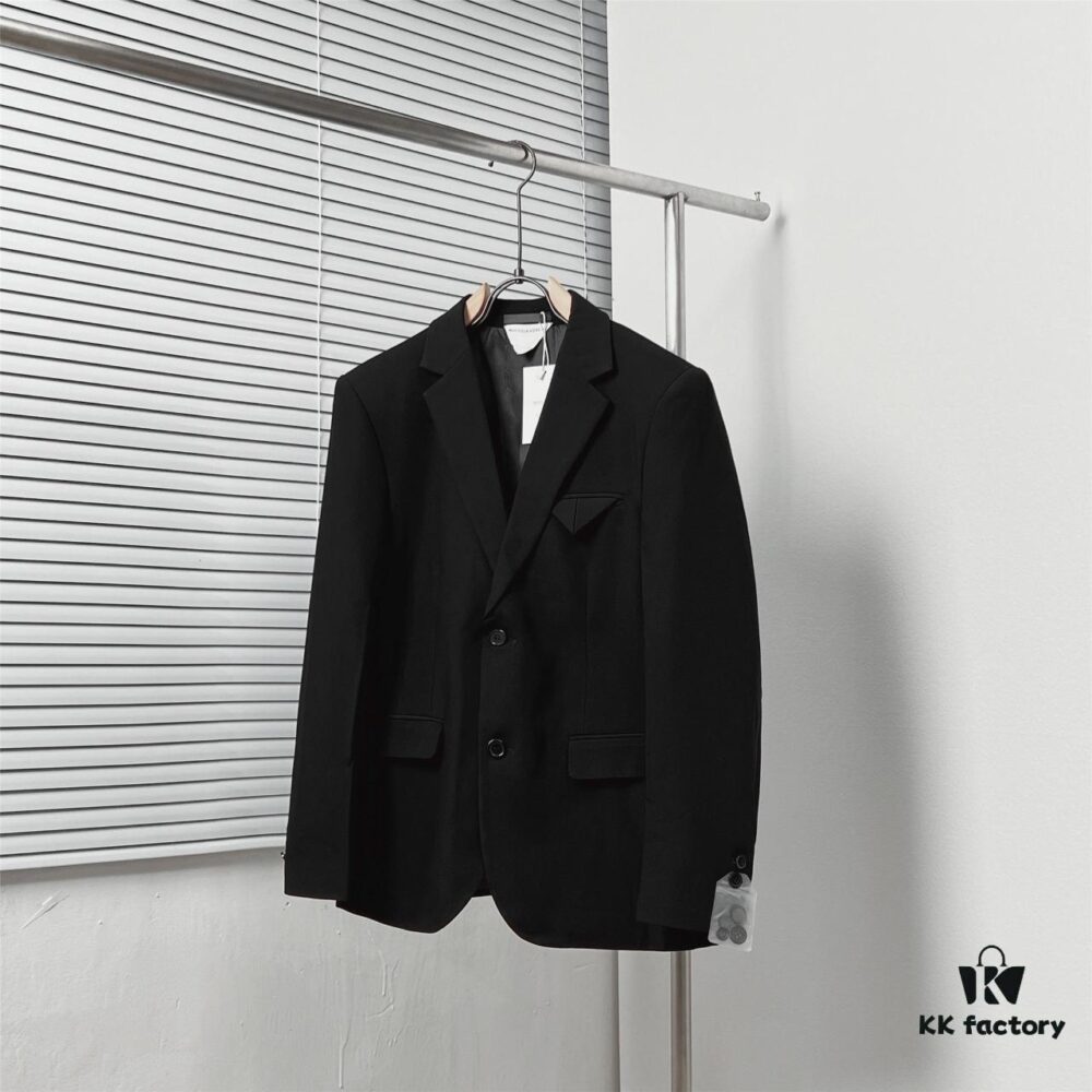 BOTTEGA VENETA Classic Pocket Triangle Logo Suit