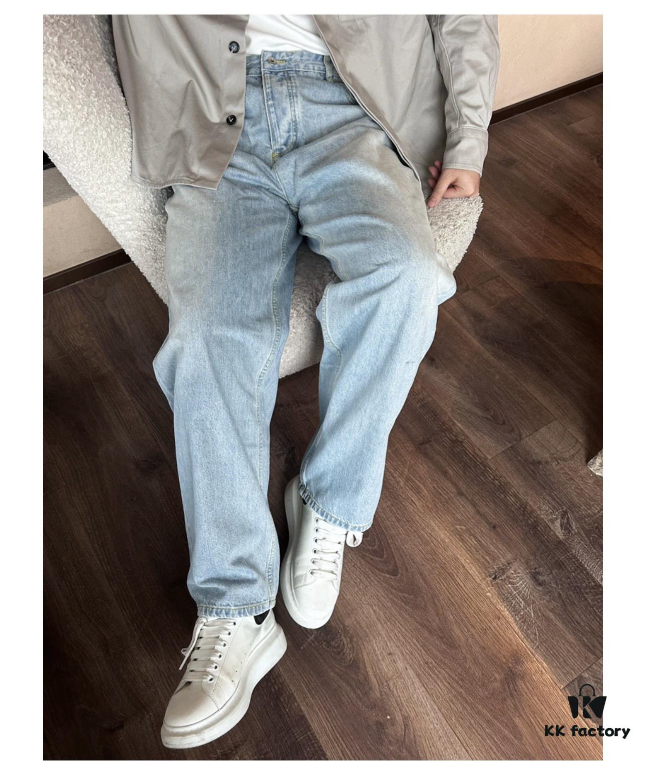 6931a495ccd8ab3d7af98e5b Bottega Veneta BV09 Unisex Mid-Rise Zippered Straight Jeans SS23 Solid Color Denim