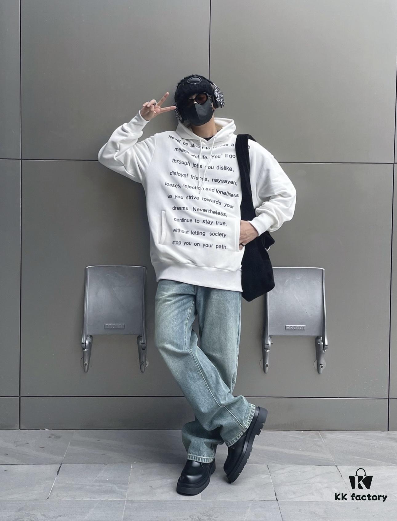 6931a496ccd8ab3d7af98e66 Bottega Veneta BV09 Unisex Mid-Rise Zippered Straight Jeans SS23 Solid Color Denim