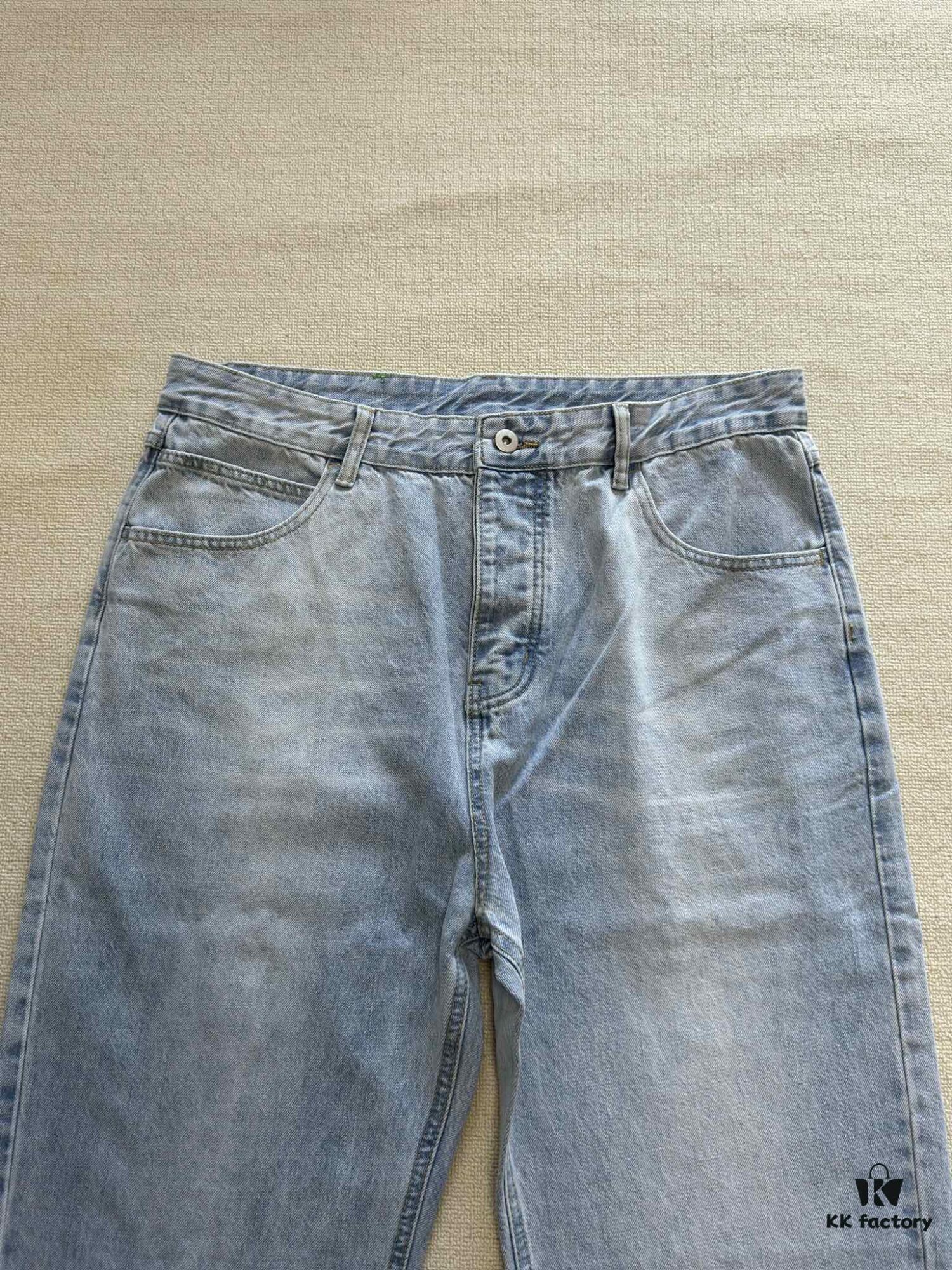 6931a496ccd8ab3d7af98e72 Bottega Veneta BV09 SS23 Solid Color Mid-Rise Zippered Straight Jeans Unisex Denim Trousers