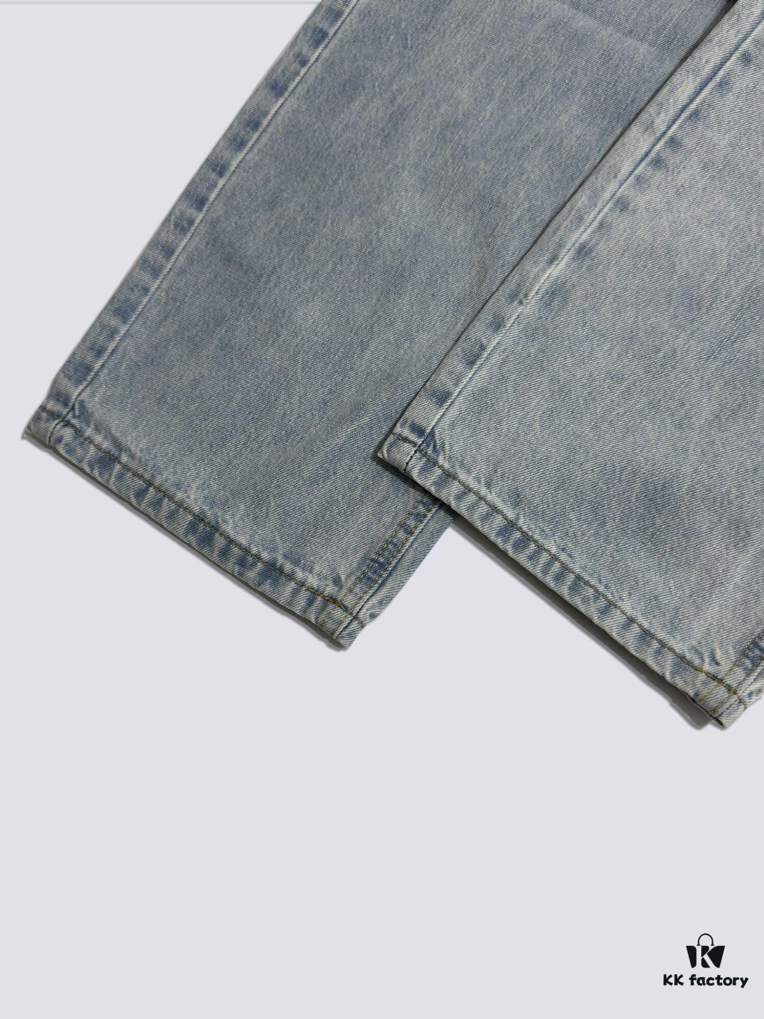 6931a497ccd8ab3d7af98e79 Bottega Veneta BV09 SS23 Solid Color Mid-Rise Zippered Straight Jeans - Unisex Denim
