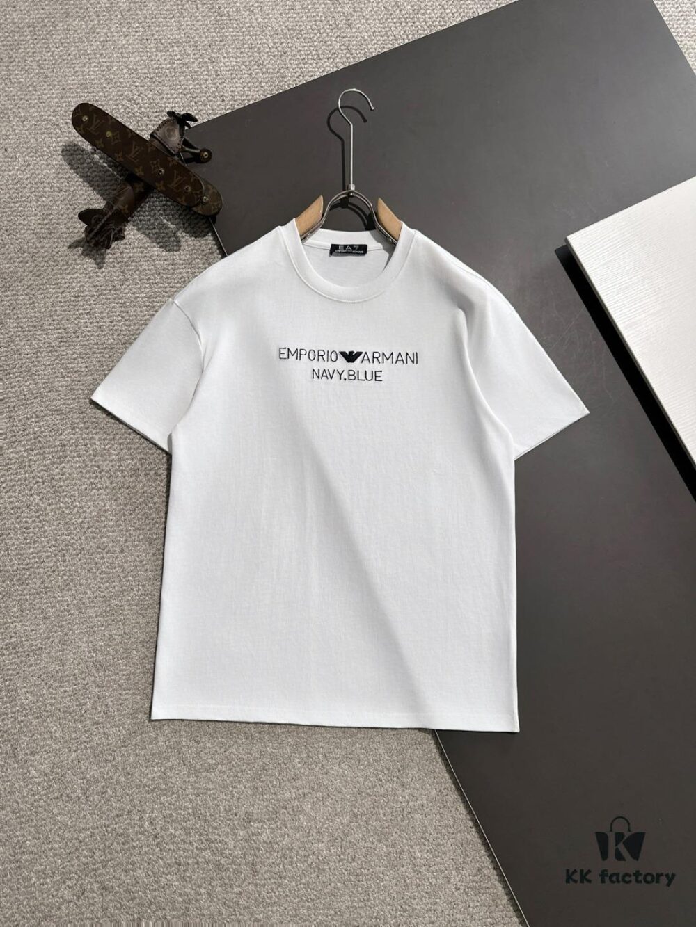 6931a4acccd8ab3d7af98f92 Armani 2025 Spring Collection Heavyweight 260g High-Density Short Sleeve Unisex Fashion Runway Piece (Premium Quality, Exclusive Design)