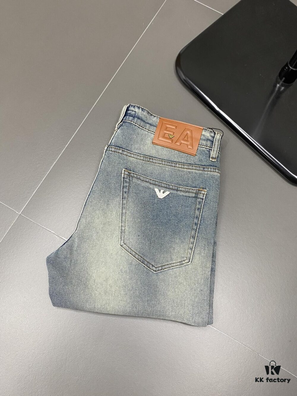 6931a4b1ccd8ab3d7af98fe9 Armani Exclusive New Arrival Casual Jeans Premium Version