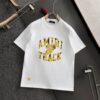 6931a4baccd8ab3d7af9908b AMIRI Armani 25SS Summer New Round Neck Short Sleeve T-Shirt! 270g Heavyweight High-End Pure Cotton Fabric with Perfect Hand Feel and Texture! Slim Tailoring Design, Clean and Sharp! Fashionable and Stylish! Exquisitely Stitched! Excellent Silhouette! Superb Breathability! Easily Worn by All Age Groups! A Must-Have Item in Every Man's Wardrobe.
